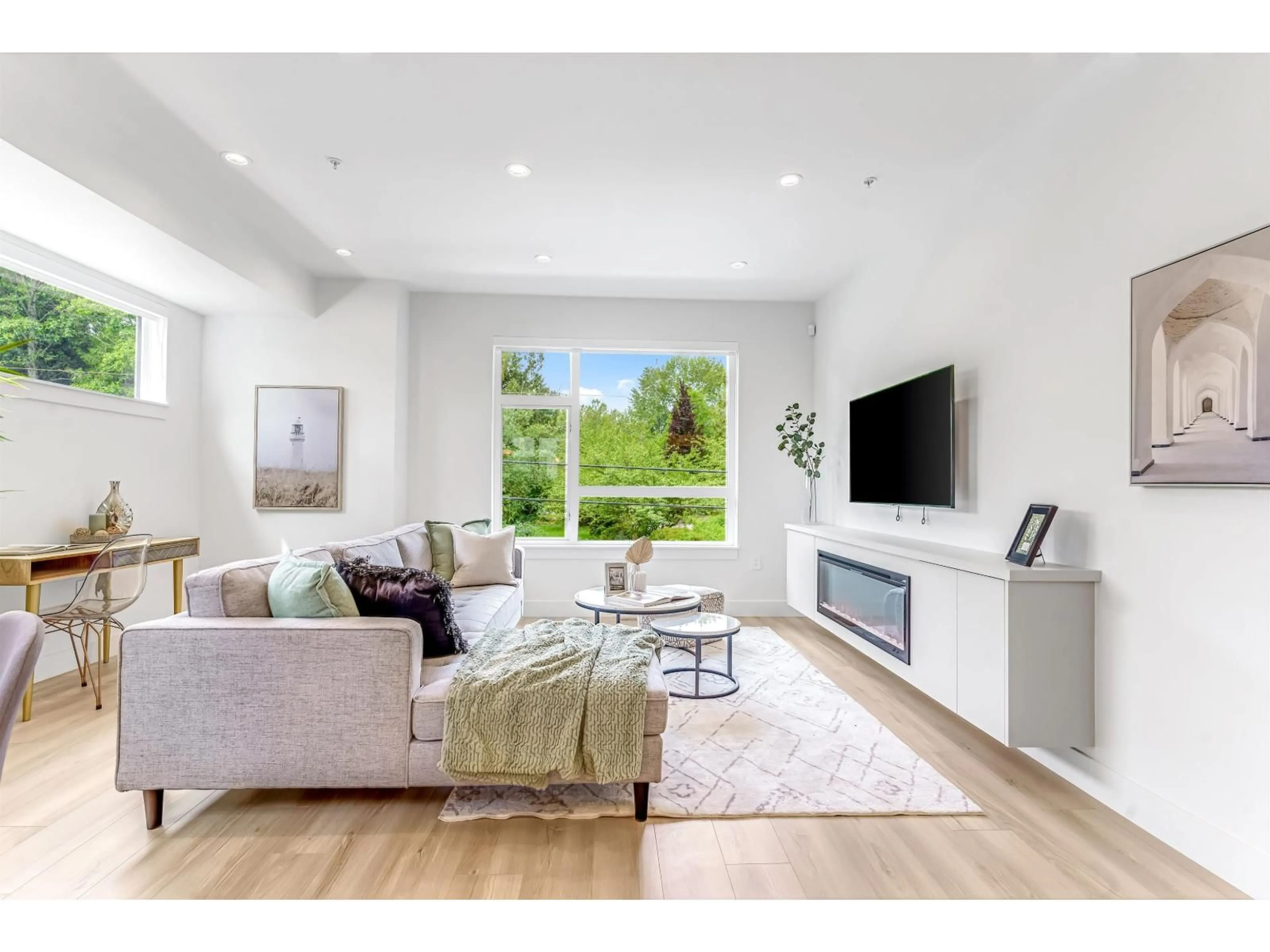 Living room with furniture, unknown for 6 - 7946 204, Langley British Columbia V2Y4M9