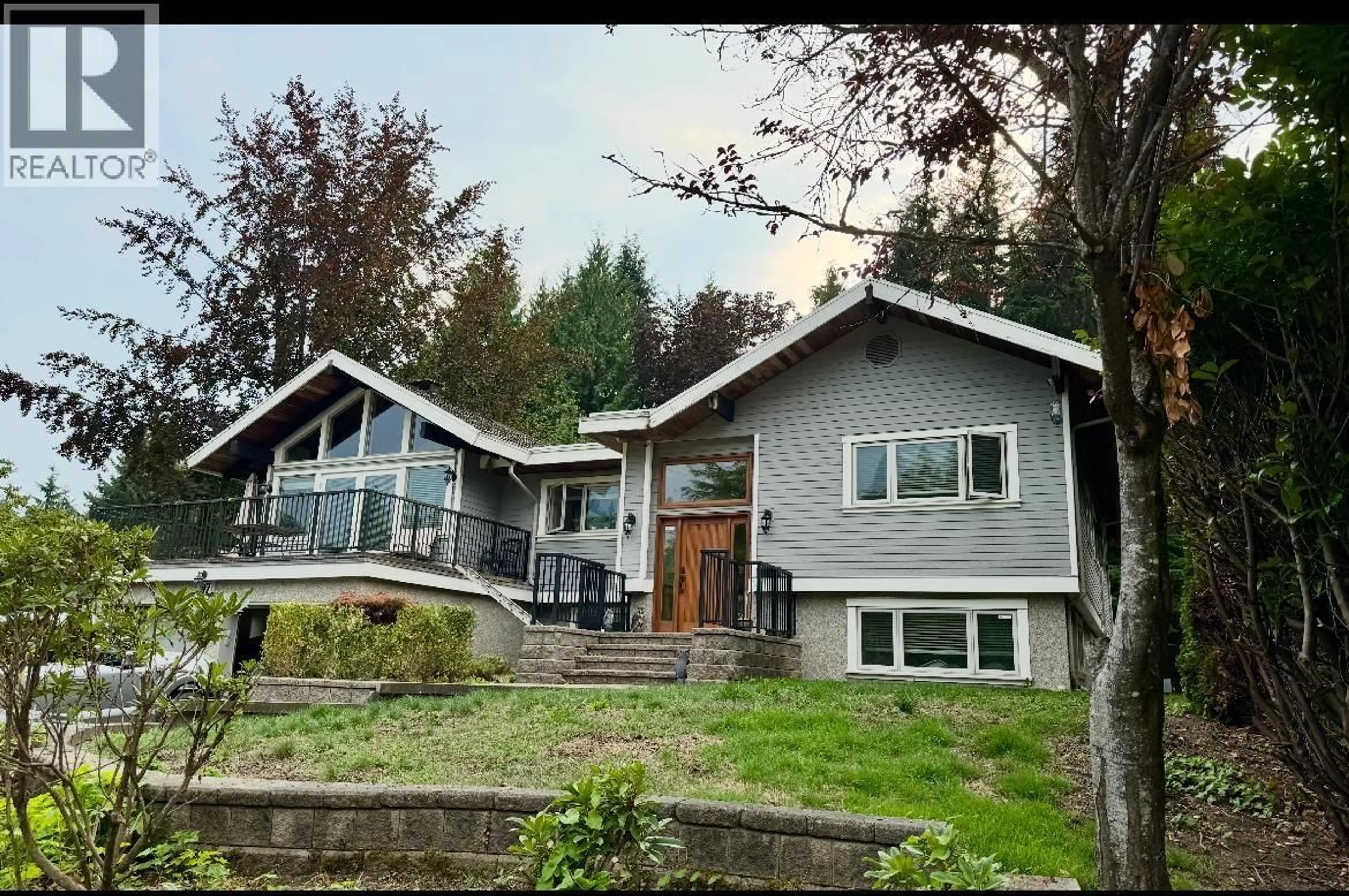 A pic from outside/outdoor area/front of a property/back of a property/a pic from drone, mountain view for 97 DEEP DENE PLACE, West Vancouver British Columbia V7S1A3
