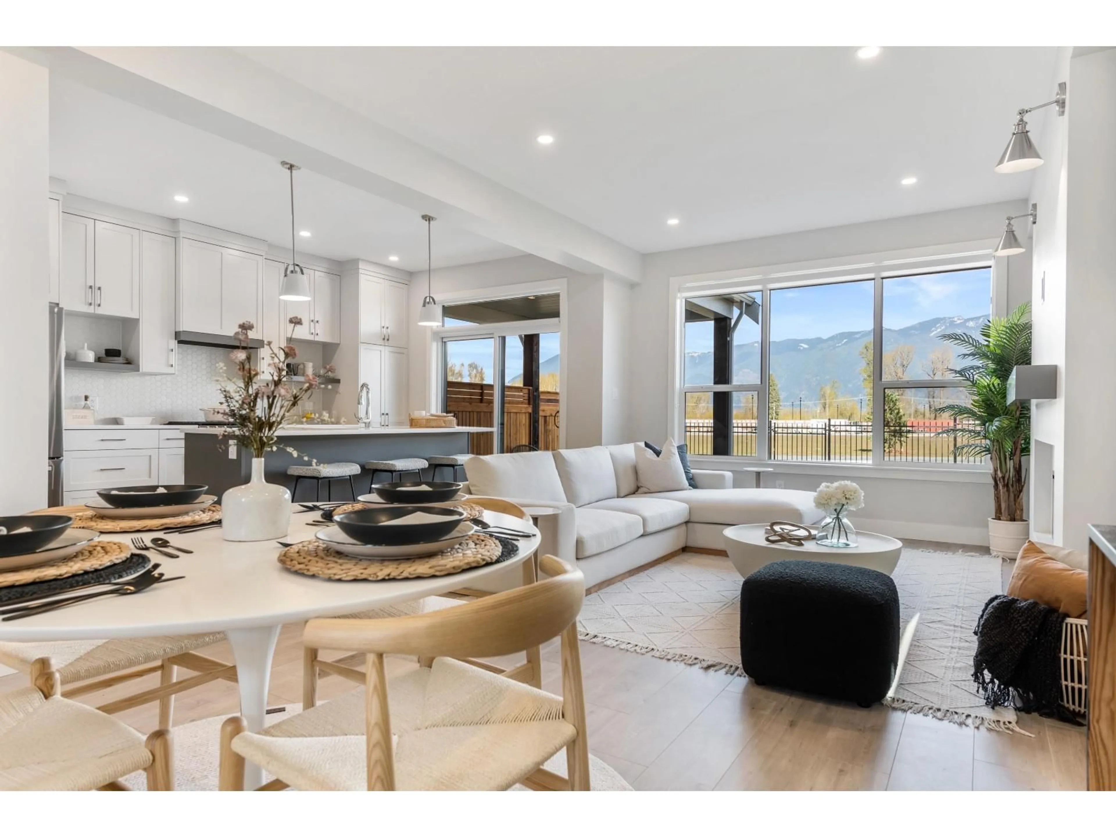 Open concept kitchen, unknown for 44714 WILLOWSTREAM ROAD, Chilliwack British Columbia V2R6M1