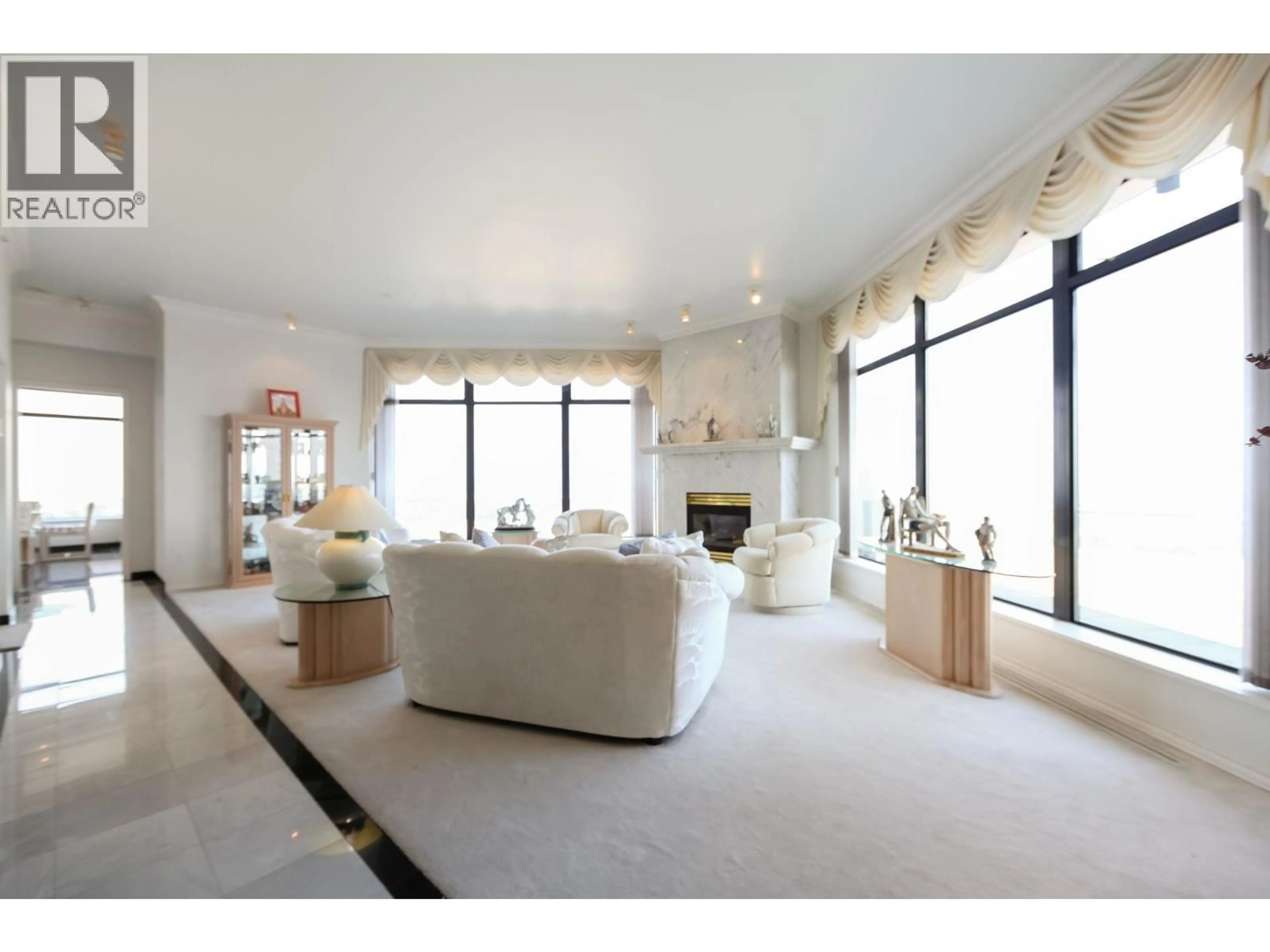 Living room with furniture, unknown for 2301 - 4505 HAZEL STREET, Burnaby British Columbia V5H4T1