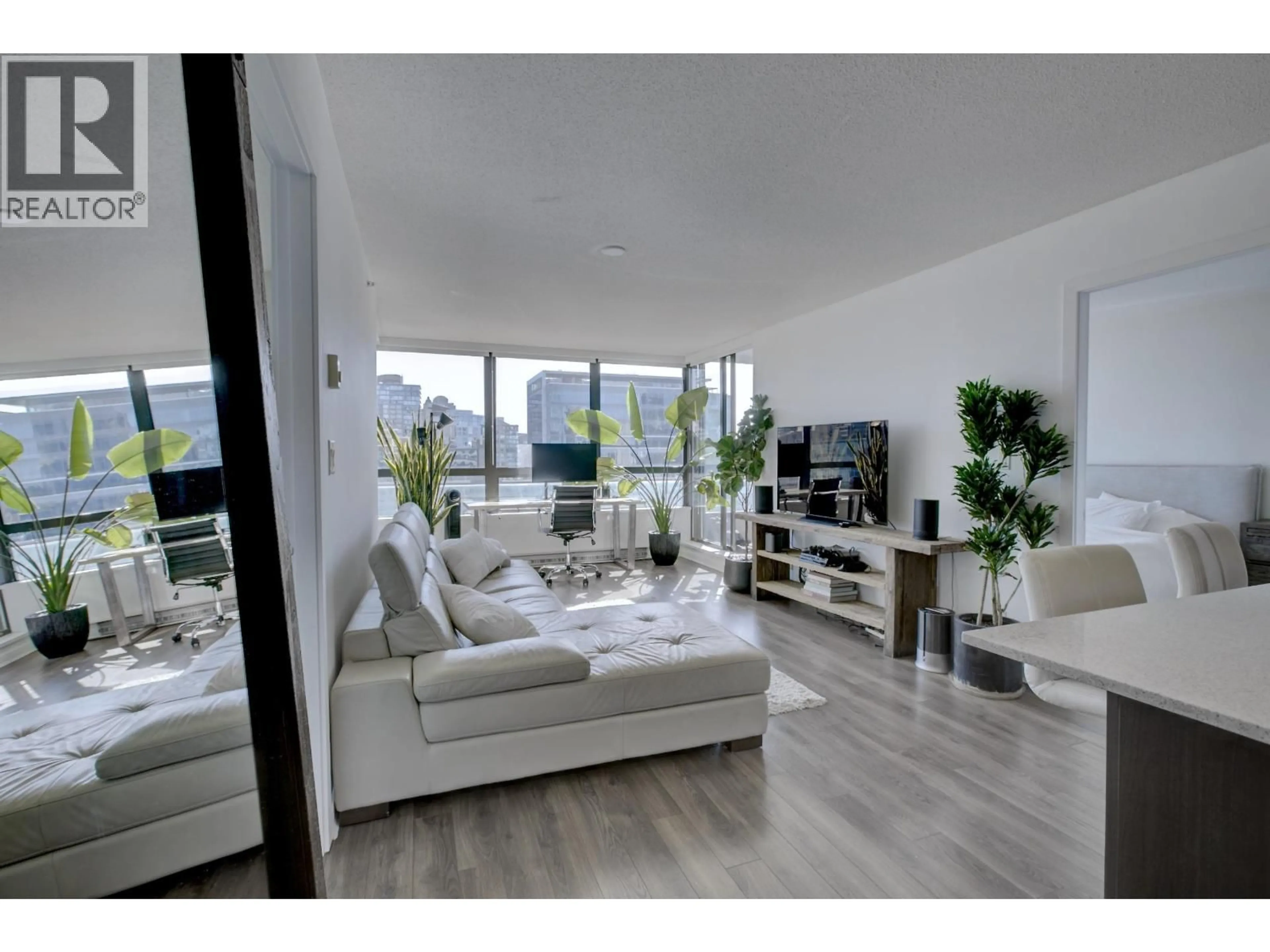 Living room with furniture, unknown for 1303 - 938 SMITHE STREET, Vancouver British Columbia V6Z3H8
