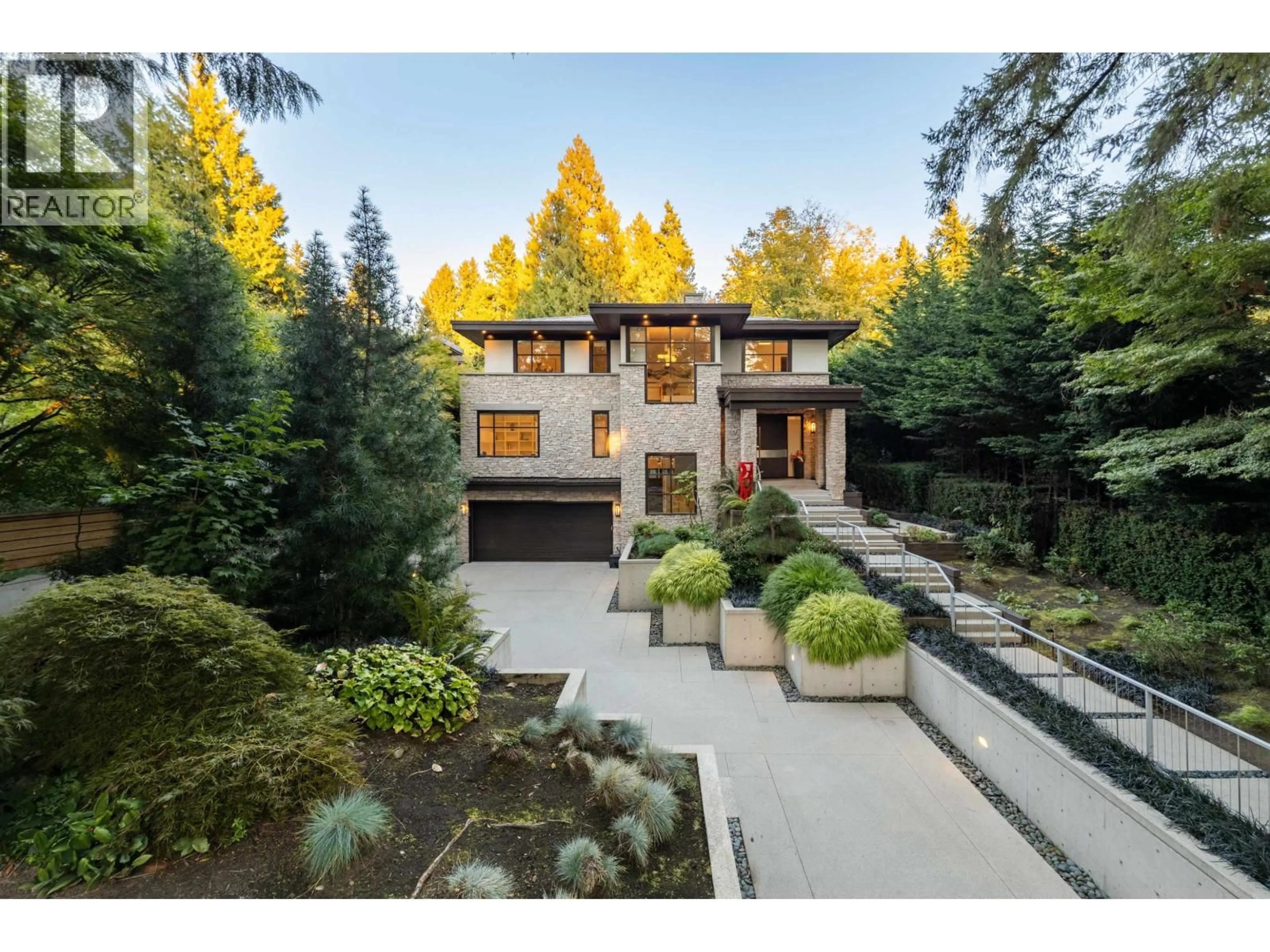 Unknown for 6350 MACDONALD STREET, Vancouver British Columbia V6N1E6