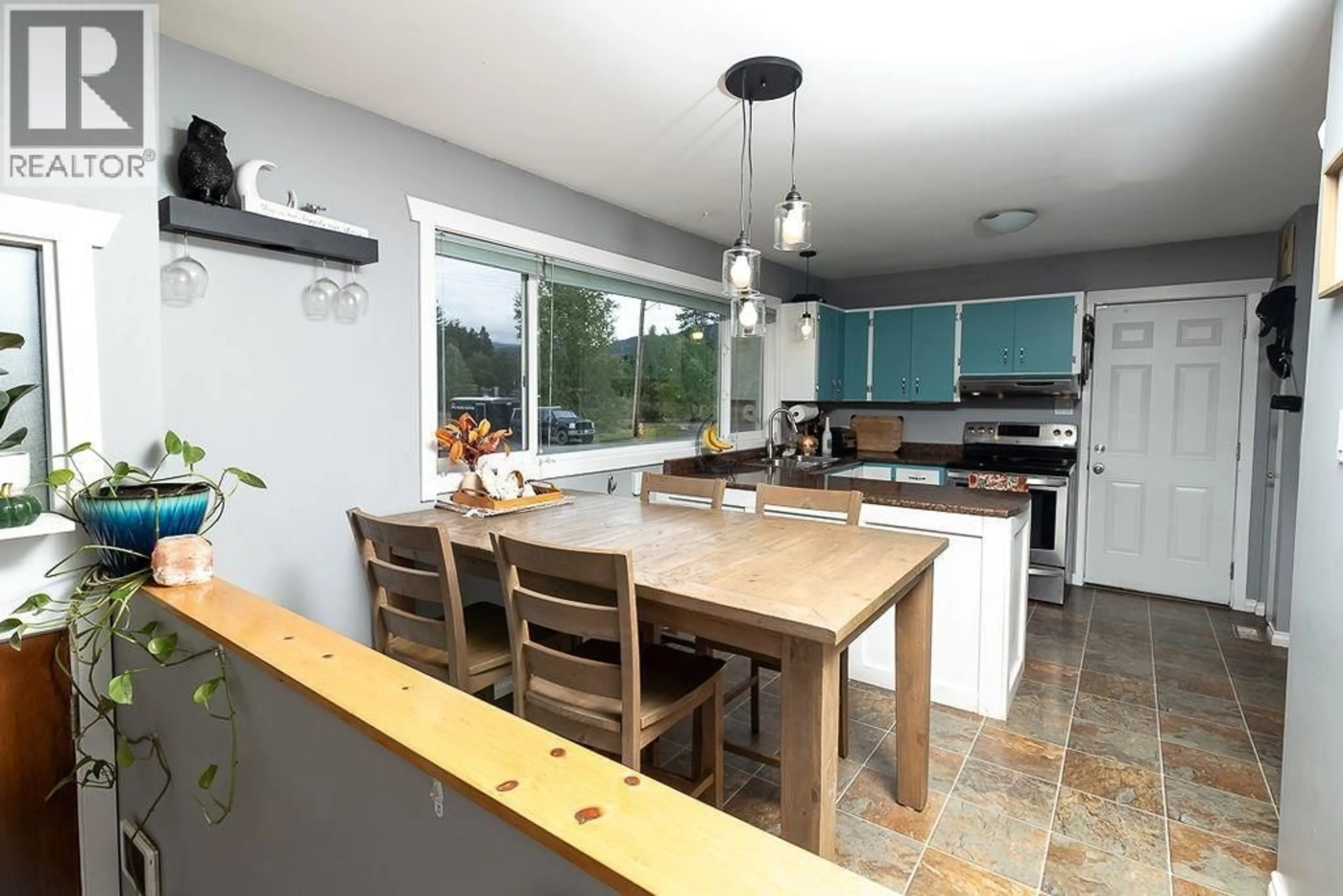 Open concept kitchen, unknown for 4927 PARK AVENUE, Terrace British Columbia V8G1W6