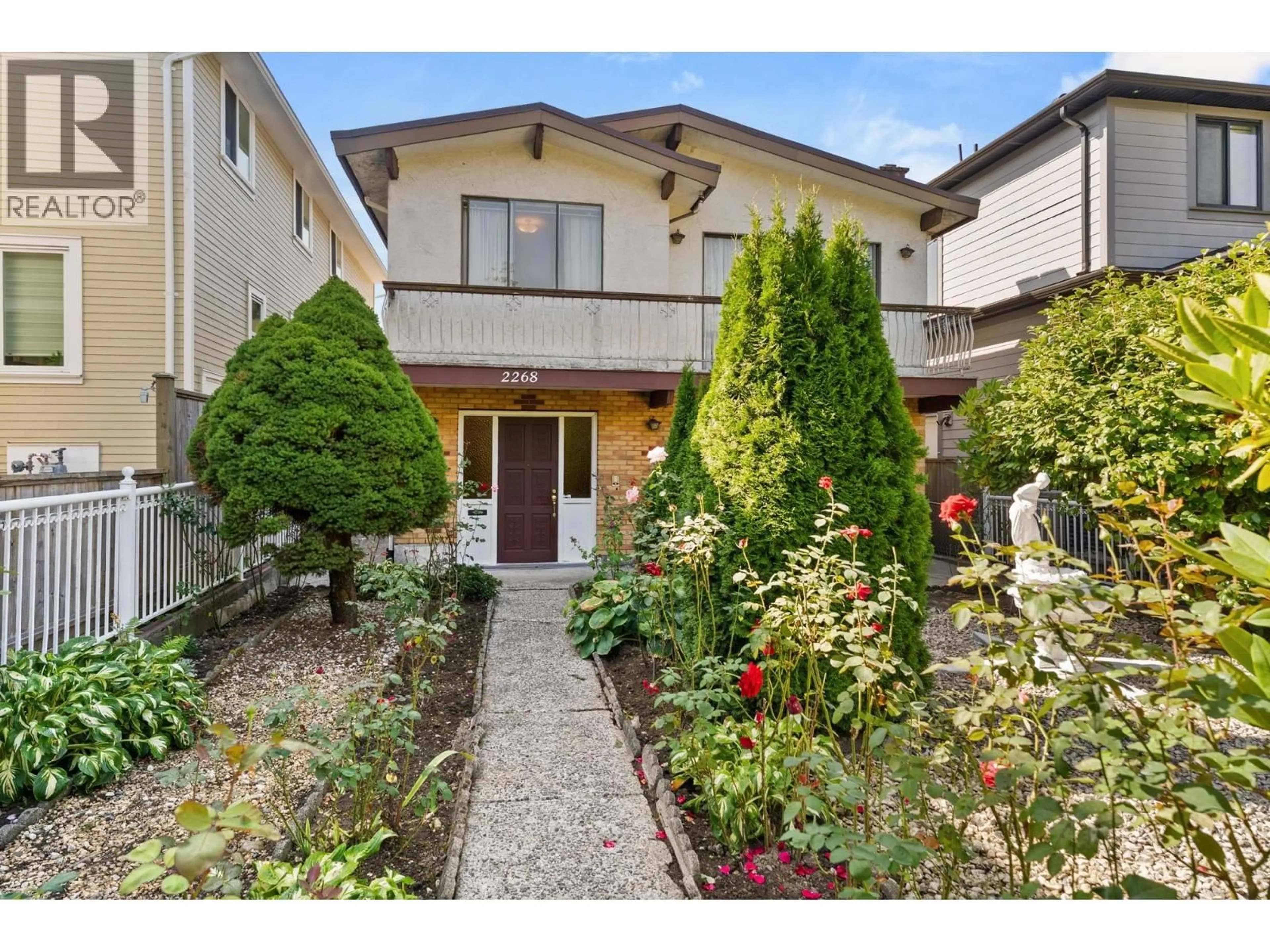 Unknown for 2268 WENONAH STREET, Vancouver British Columbia V5N2Z6