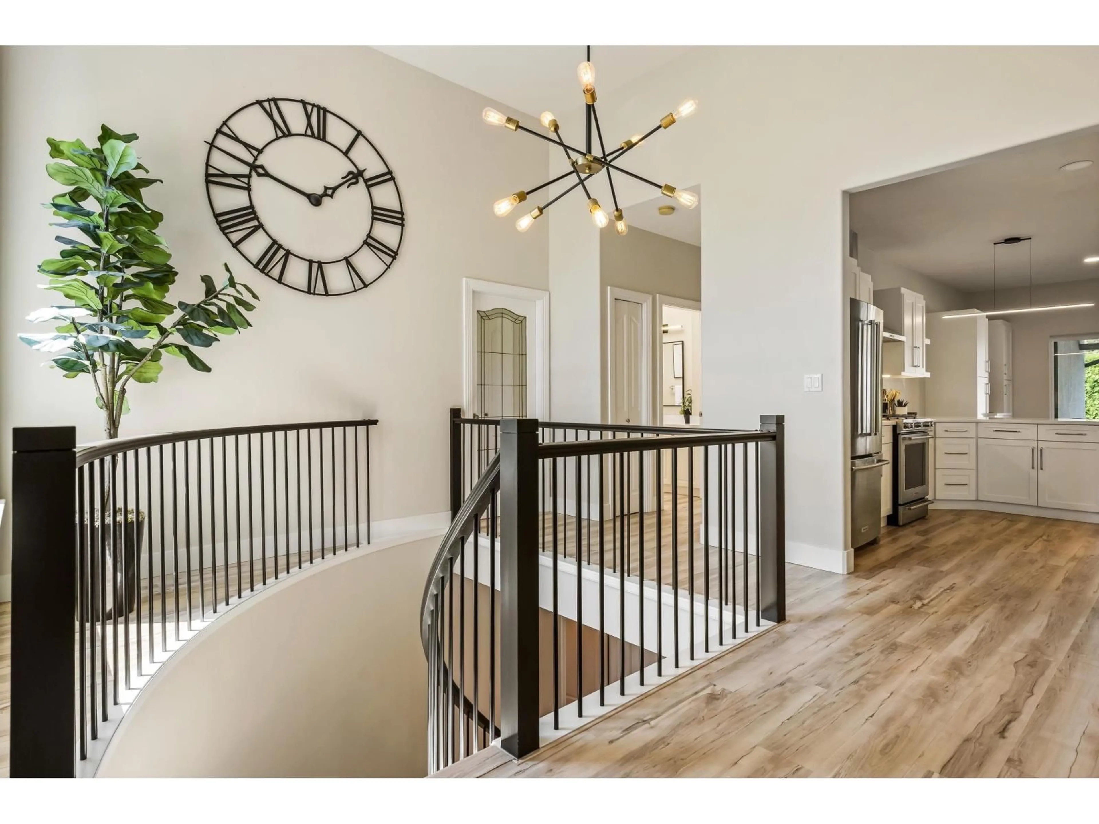 Indoor entryway for 44425 ELSIE PLACE, Chilliwack British Columbia V2R5L1
