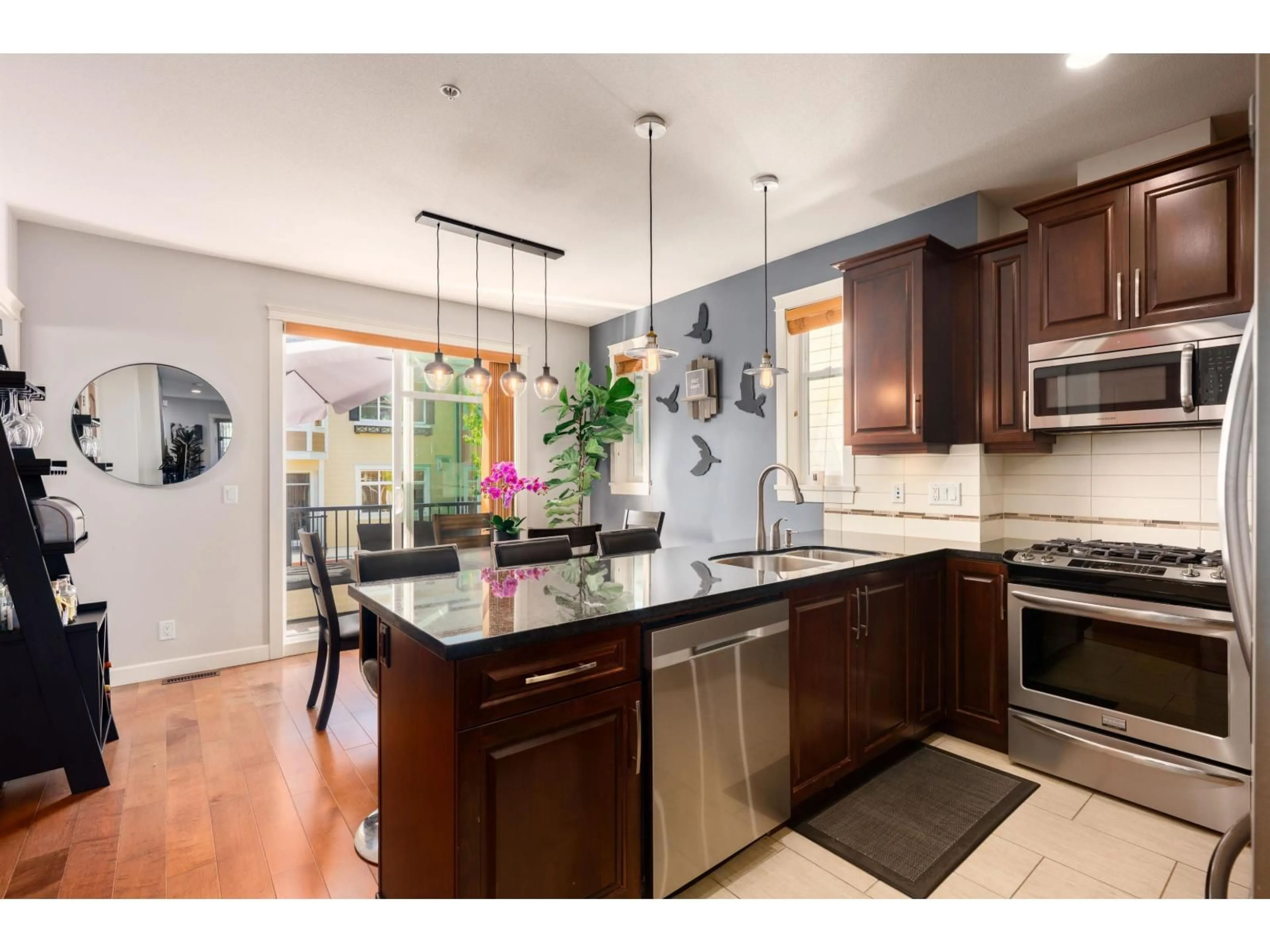 Open concept kitchen, ceramic/tile floor for 34 - 8068 207, Langley British Columbia V2Y0M9