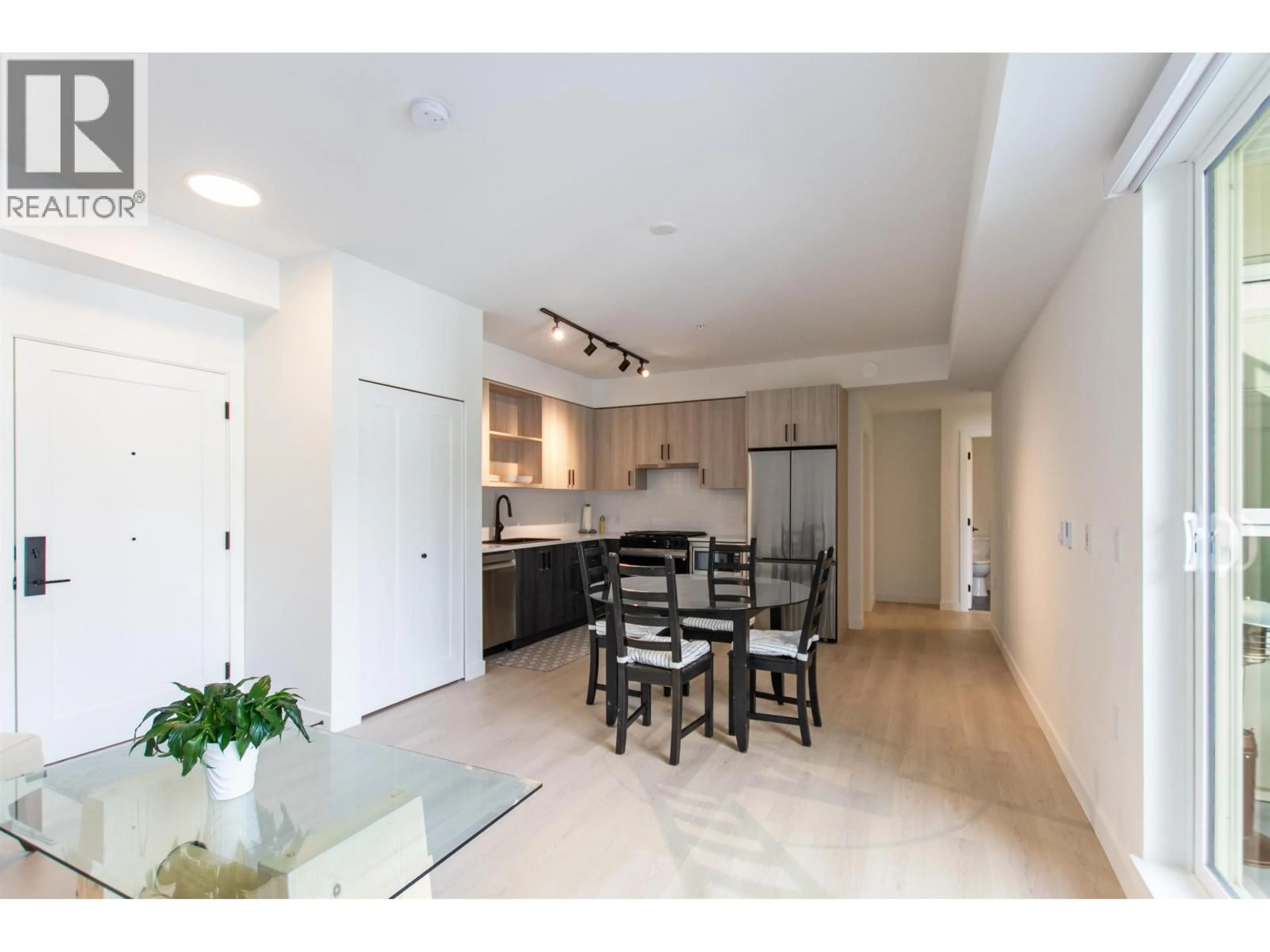 Open concept kitchen, unknown for 606 - 2002 ST. GEORGE STREET, Port Moody British Columbia V3H0N4