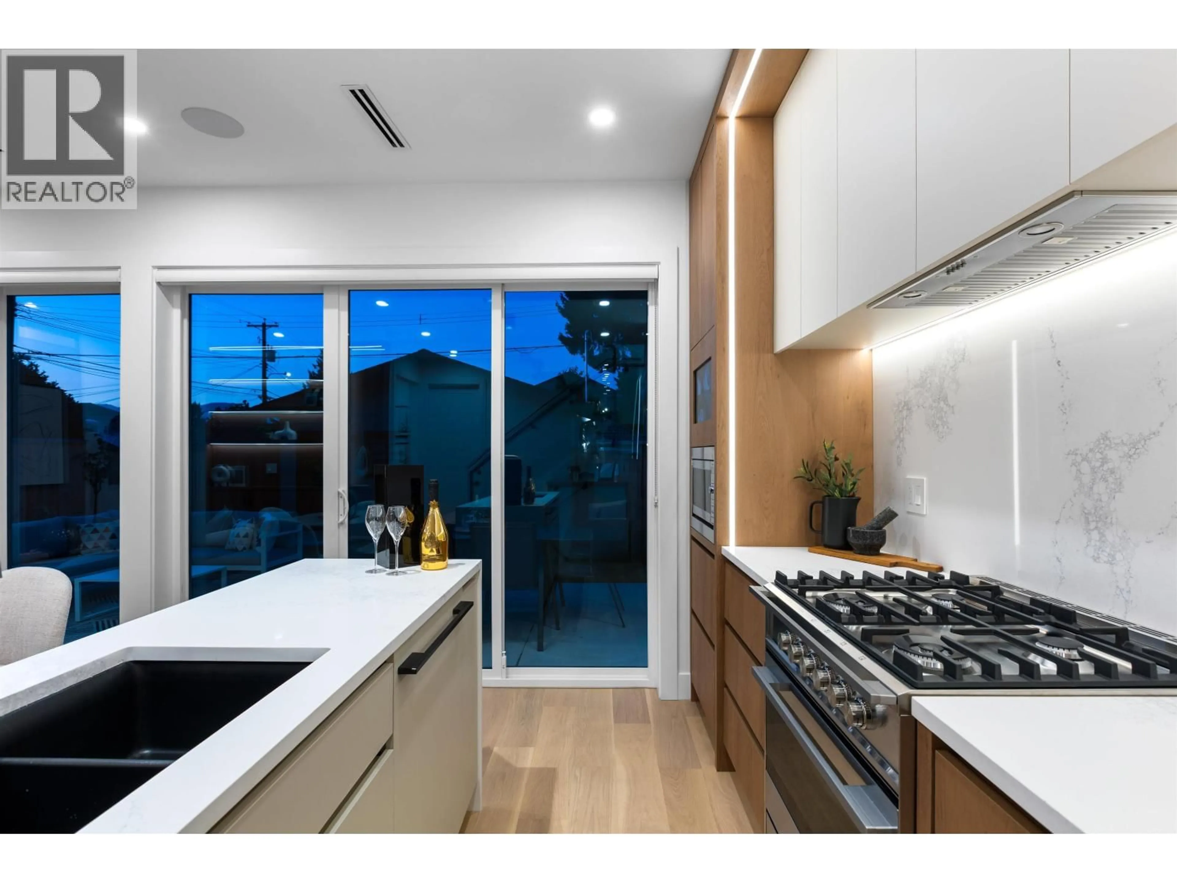 Contemporary kitchen, unknown for 2 - 2435 NAPIER STREET, Vancouver British Columbia V5K2W2