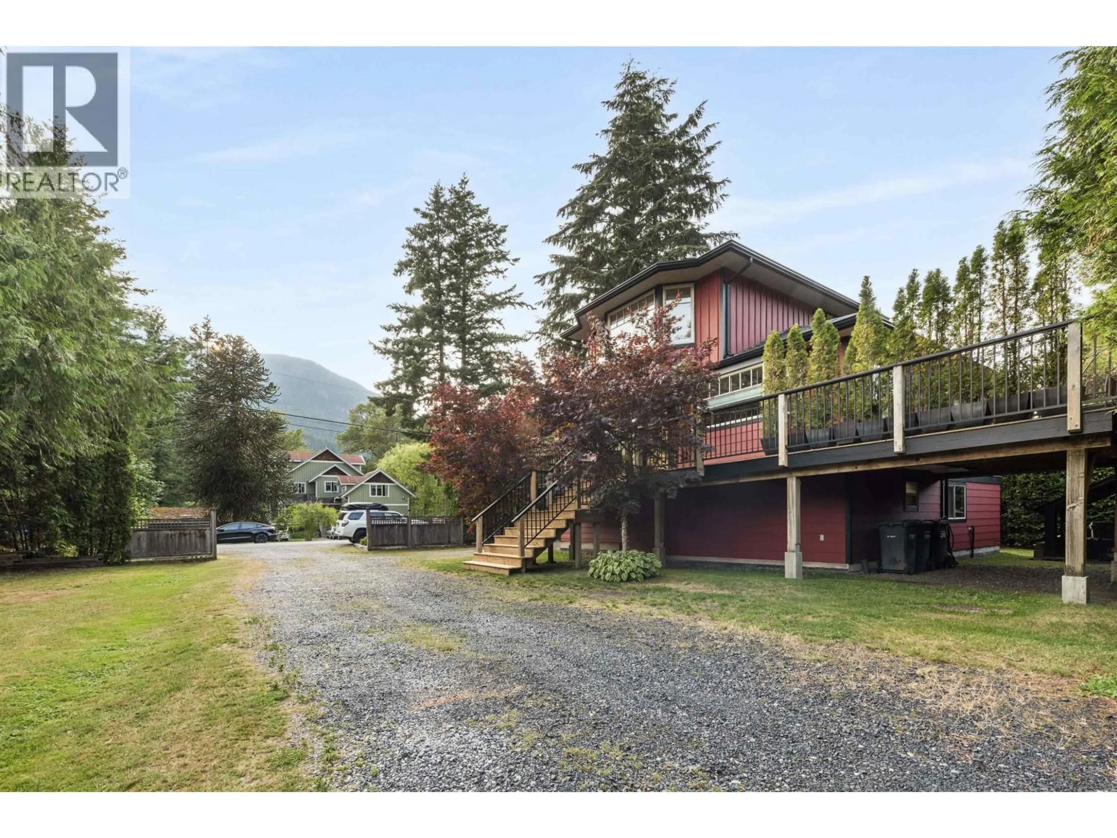 A pic from outside/outdoor area/front of a property/back of a property/a pic from drone, mountain view for 41540 COTTONWOOD ROAD, Squamish British Columbia V0N1H0