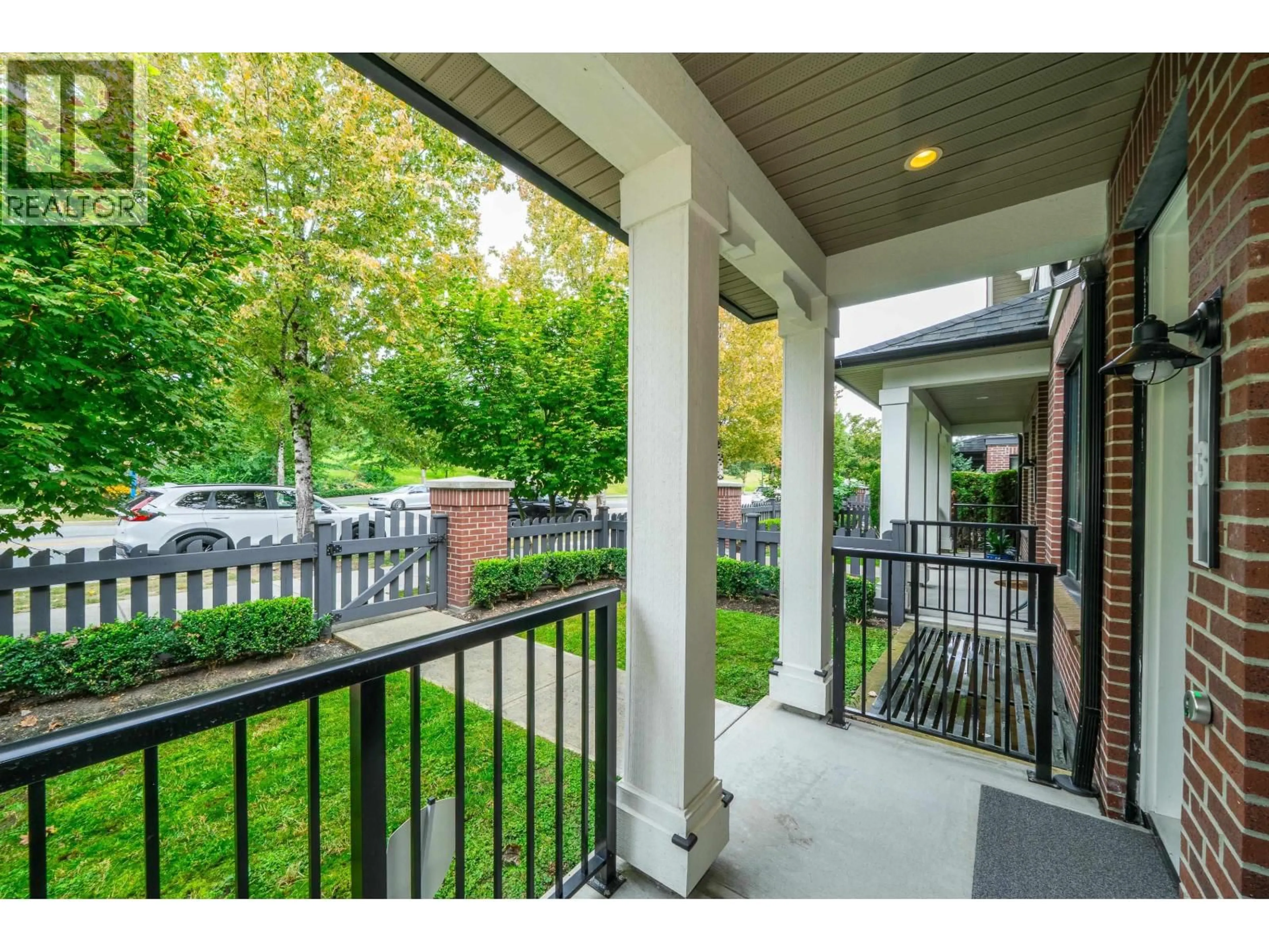 Unknown for 3 - 3500 BURKE VILLAGE PROMENADE, Coquitlam British Columbia V3E0N2