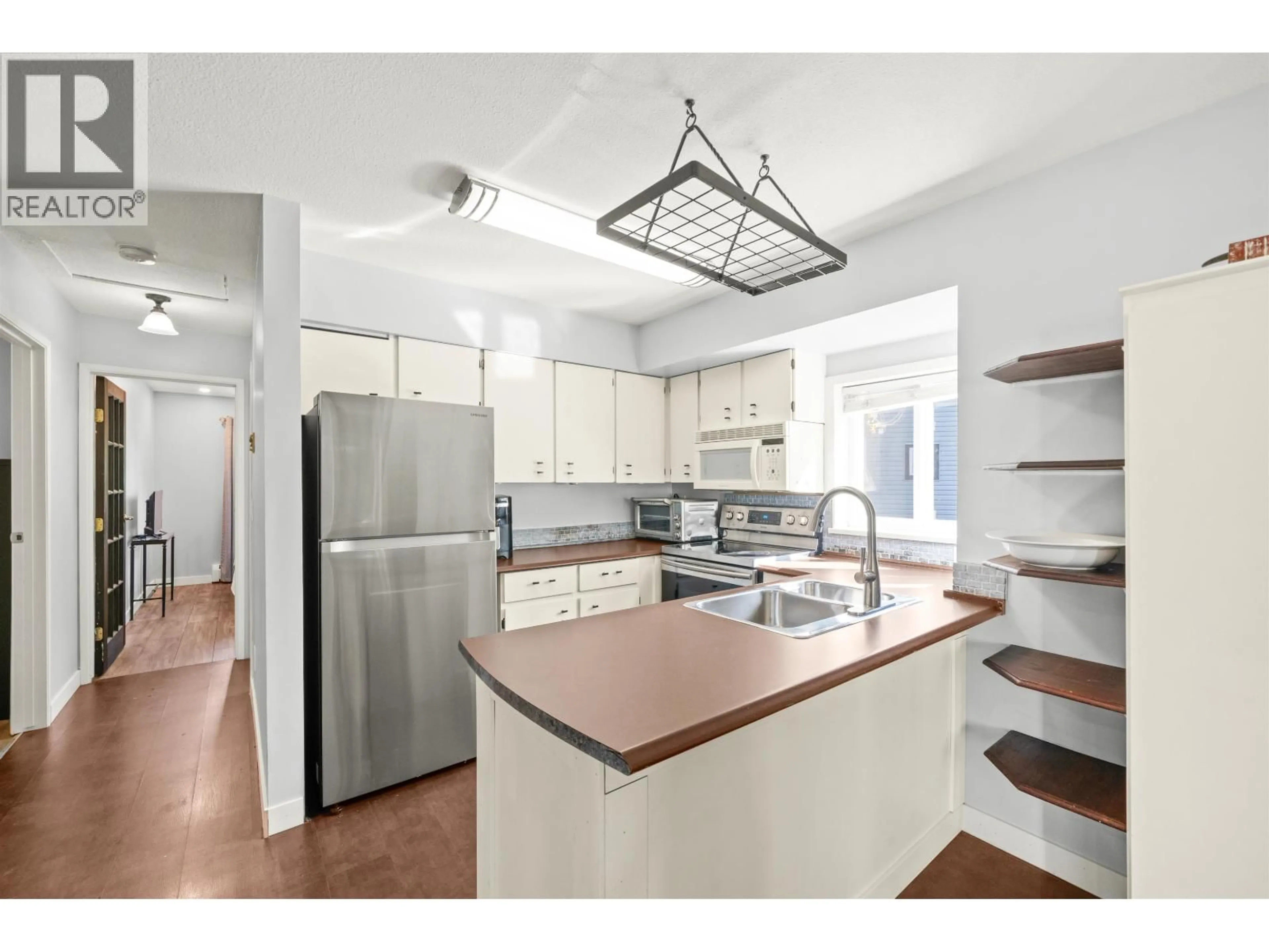 Open concept kitchen, unknown for 12044 MCINTYRE COURT, Maple Ridge British Columbia V2X8M8