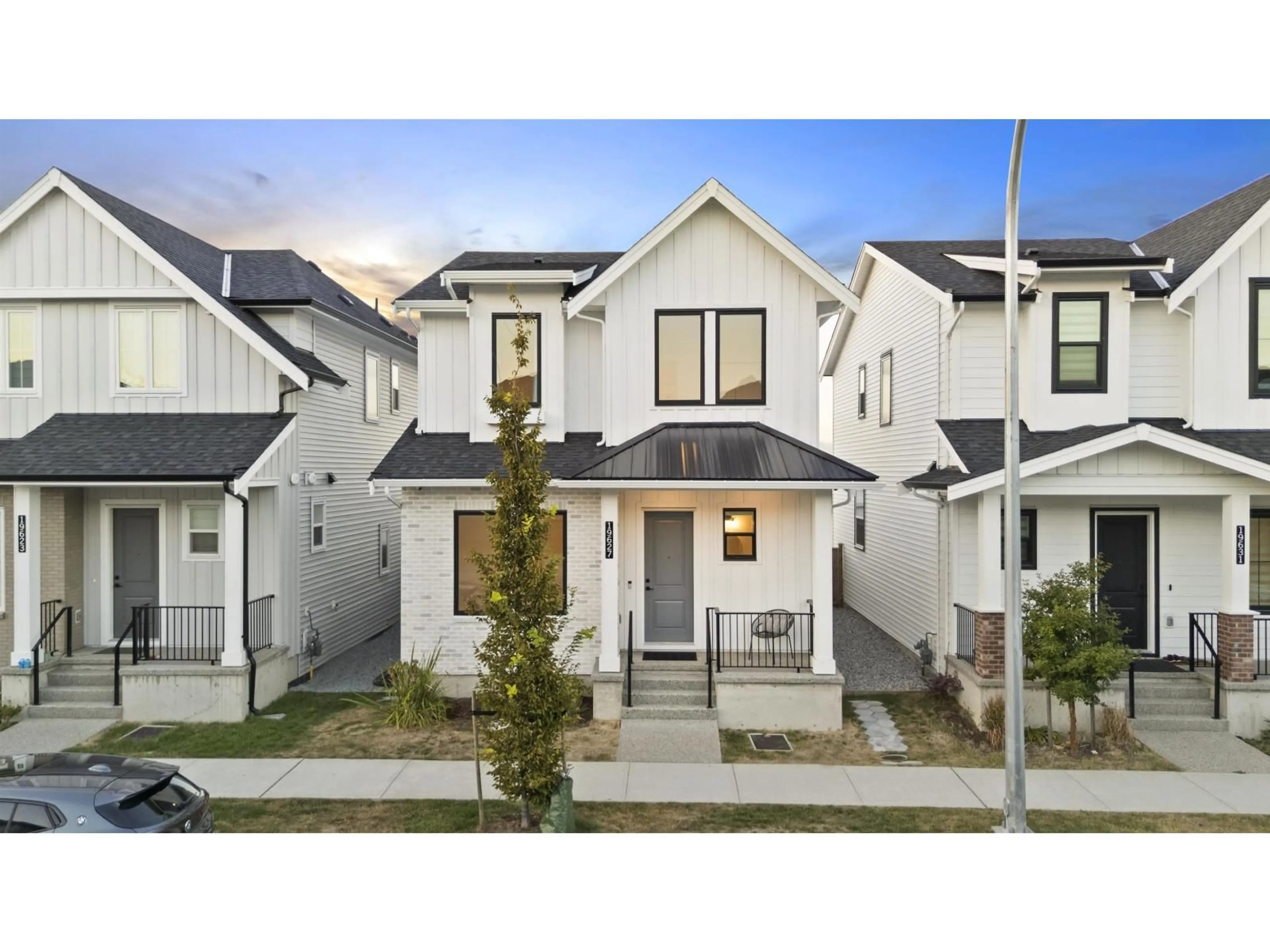 Home with vinyl exterior material, street for 19627 75, Langley British Columbia V2Y3R9