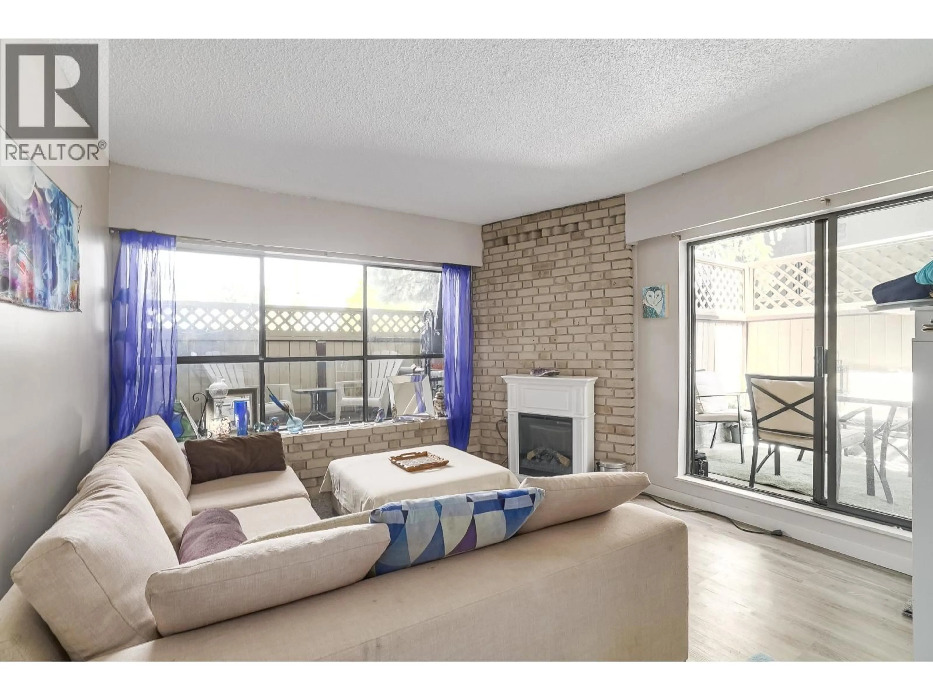 Living room with furniture, unknown for 102 - 2234 PRINCE ALBERT STREET, Vancouver British Columbia V5T4K9