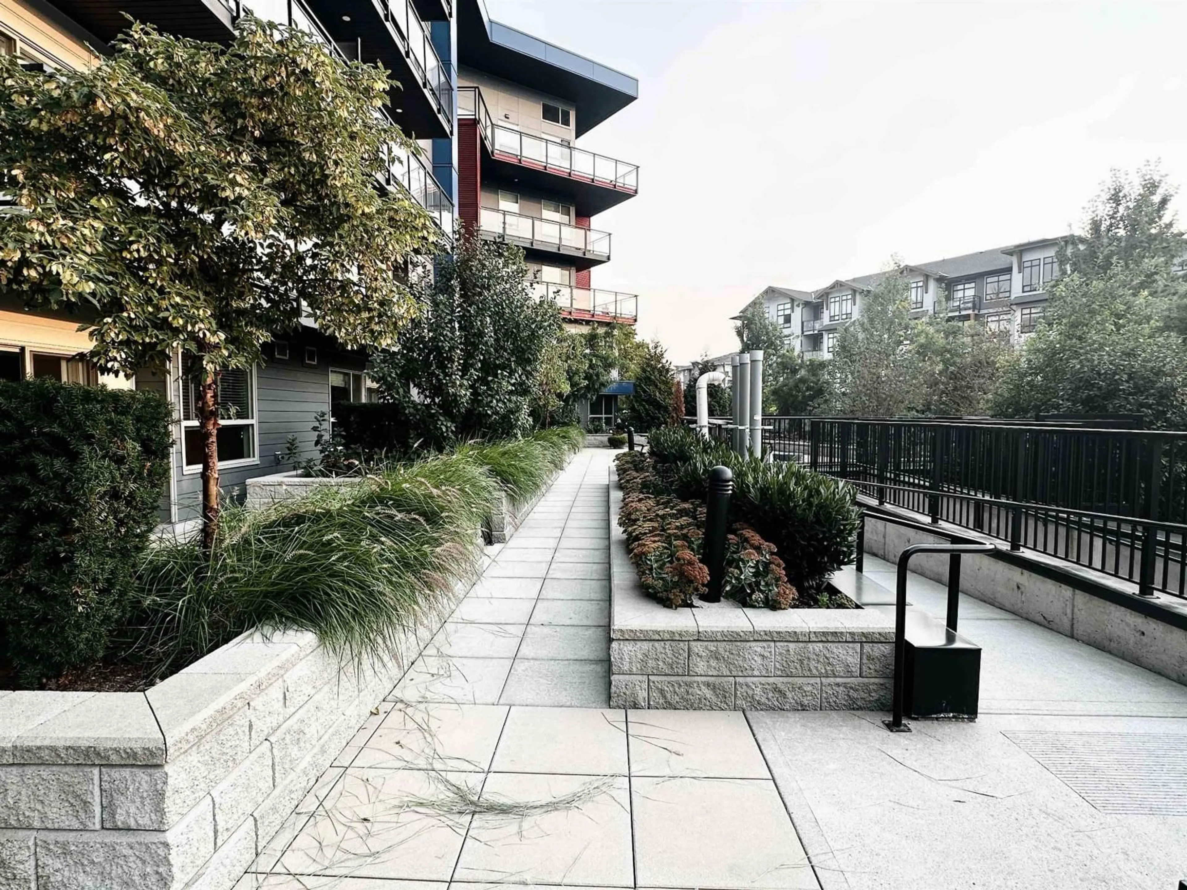 Patio, street for 118 - 5486 199A, Langley British Columbia V3A0N6