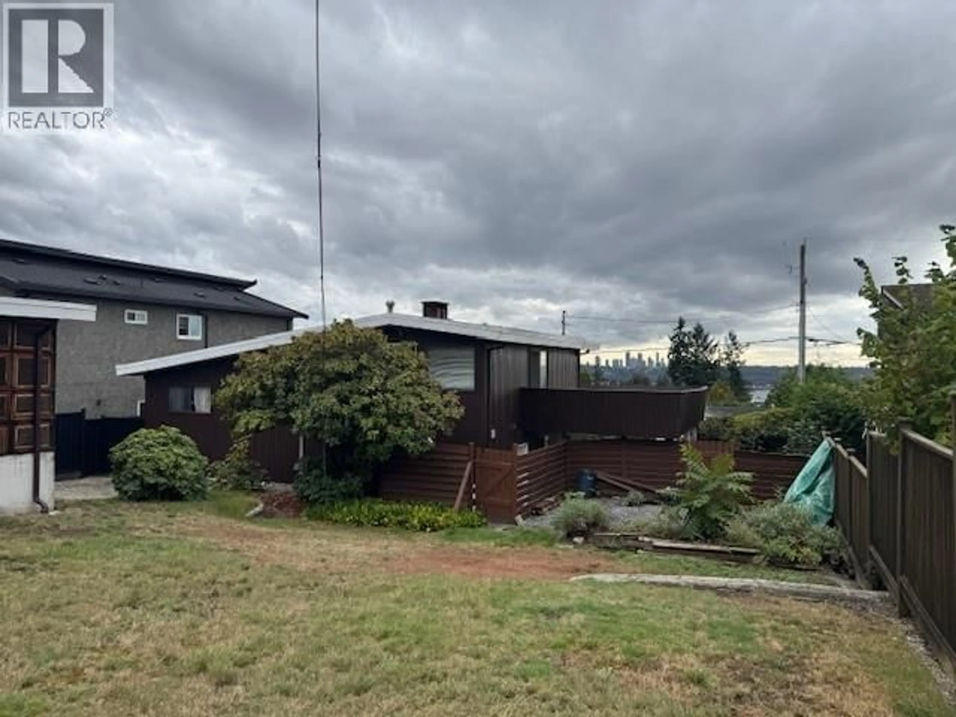 A pic from outside/outdoor area/front of a property/back of a property/a pic from drone, mountain view for 1115 MADORE AVENUE, Coquitlam British Columbia V3K3C1