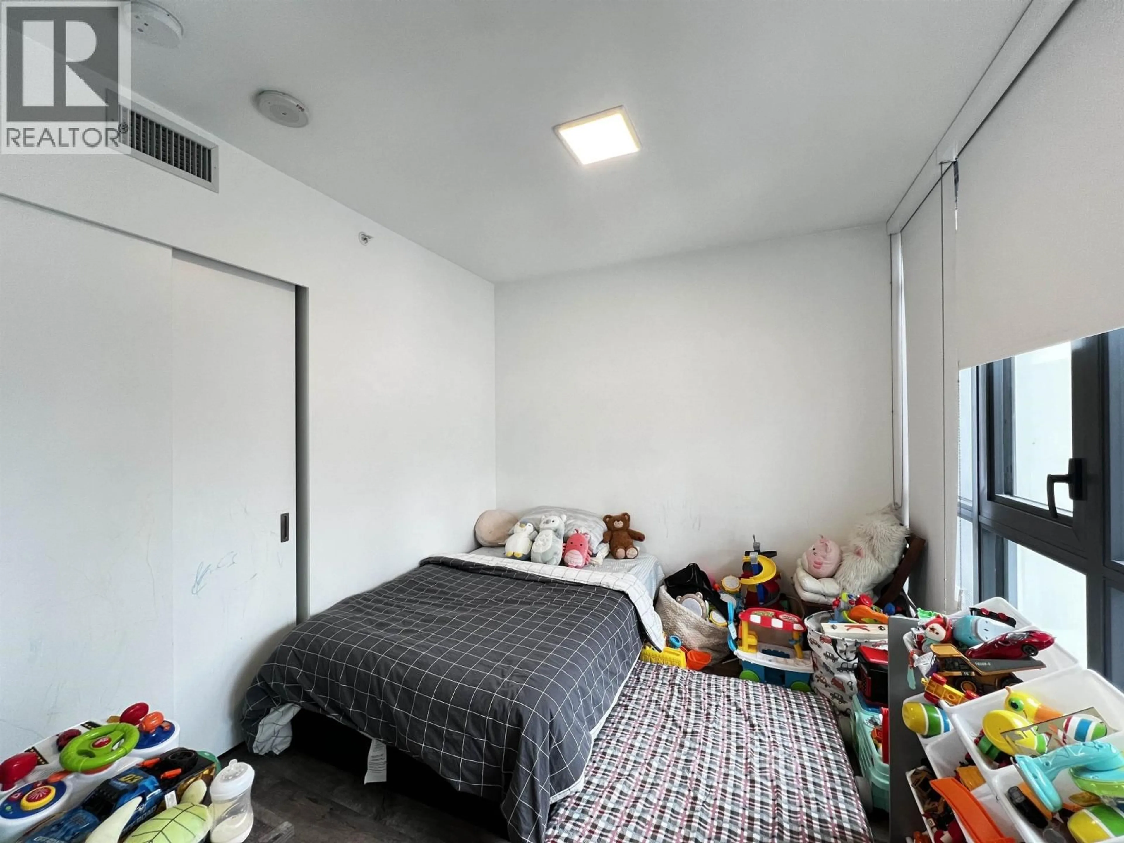 A pic of a room for 1303 - 4488 JUNEAU STREET, Burnaby British Columbia V5C0M4
