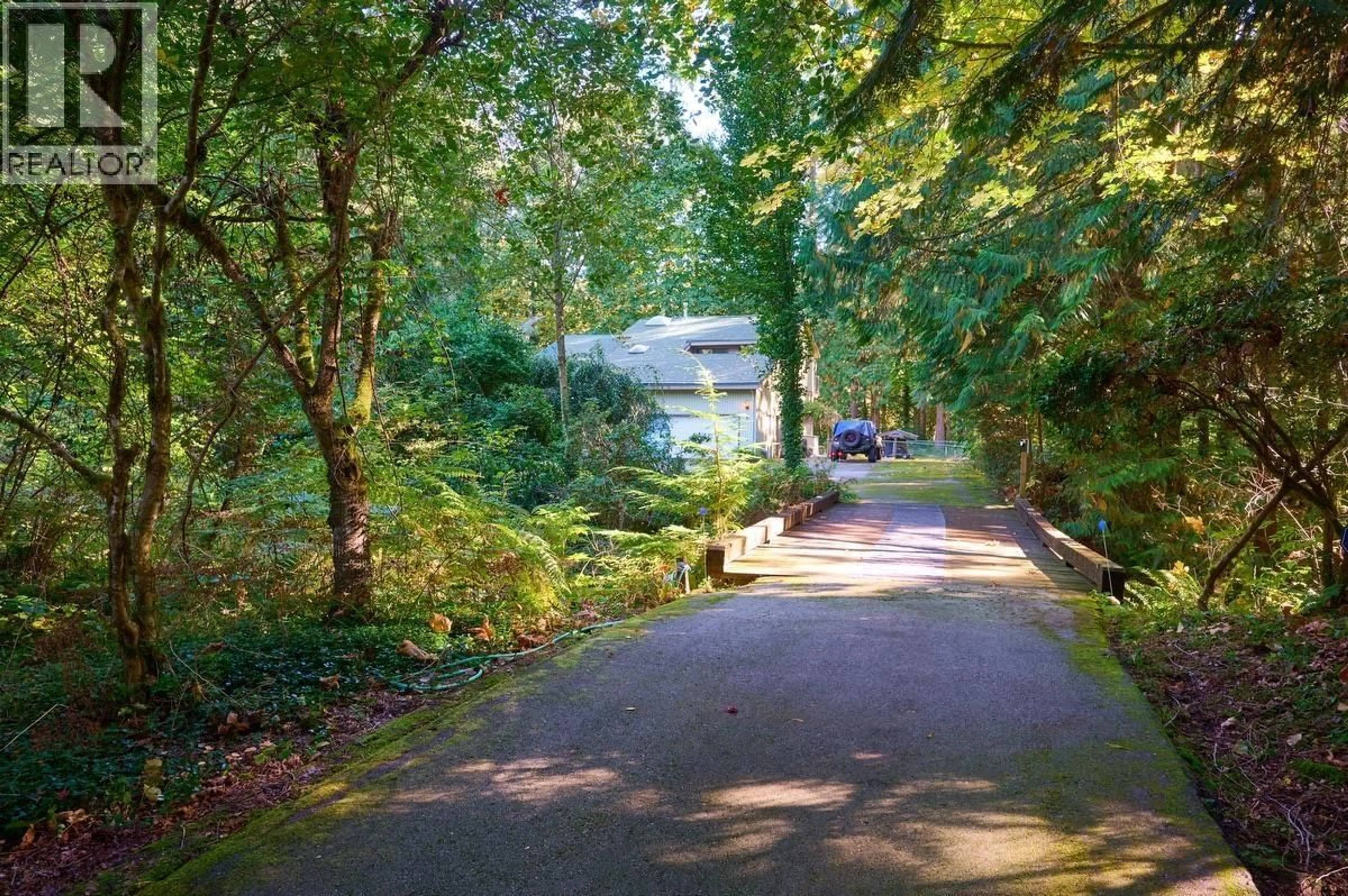 A pic from outside/outdoor area/front of a property/back of a property/a pic from drone, street for 12680 239 STREET, Maple Ridge British Columbia V4R1R6