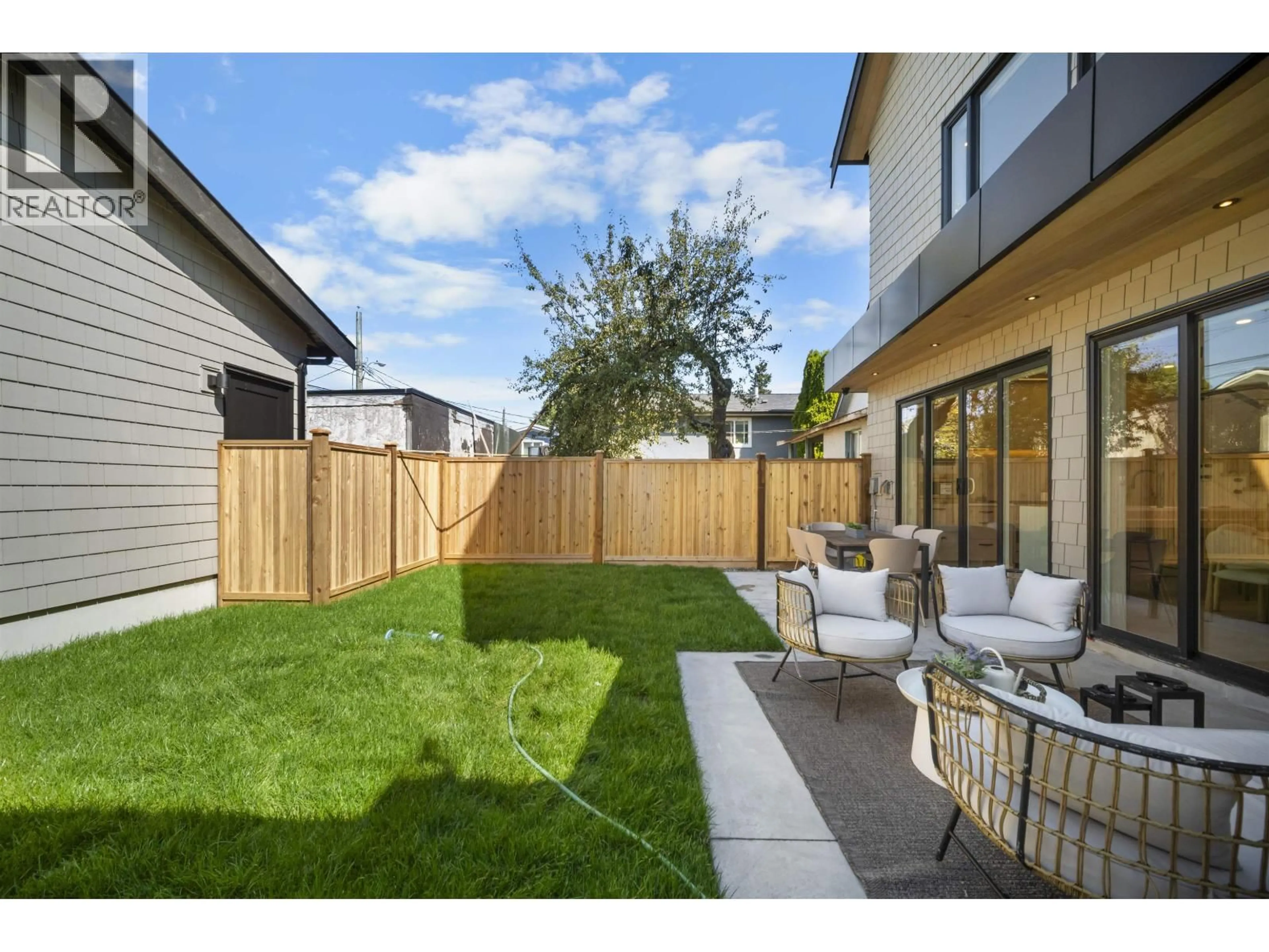 Patio, street for 2 - 5033 PRINCE ALBERT STREET, Vancouver British Columbia V5W3C5