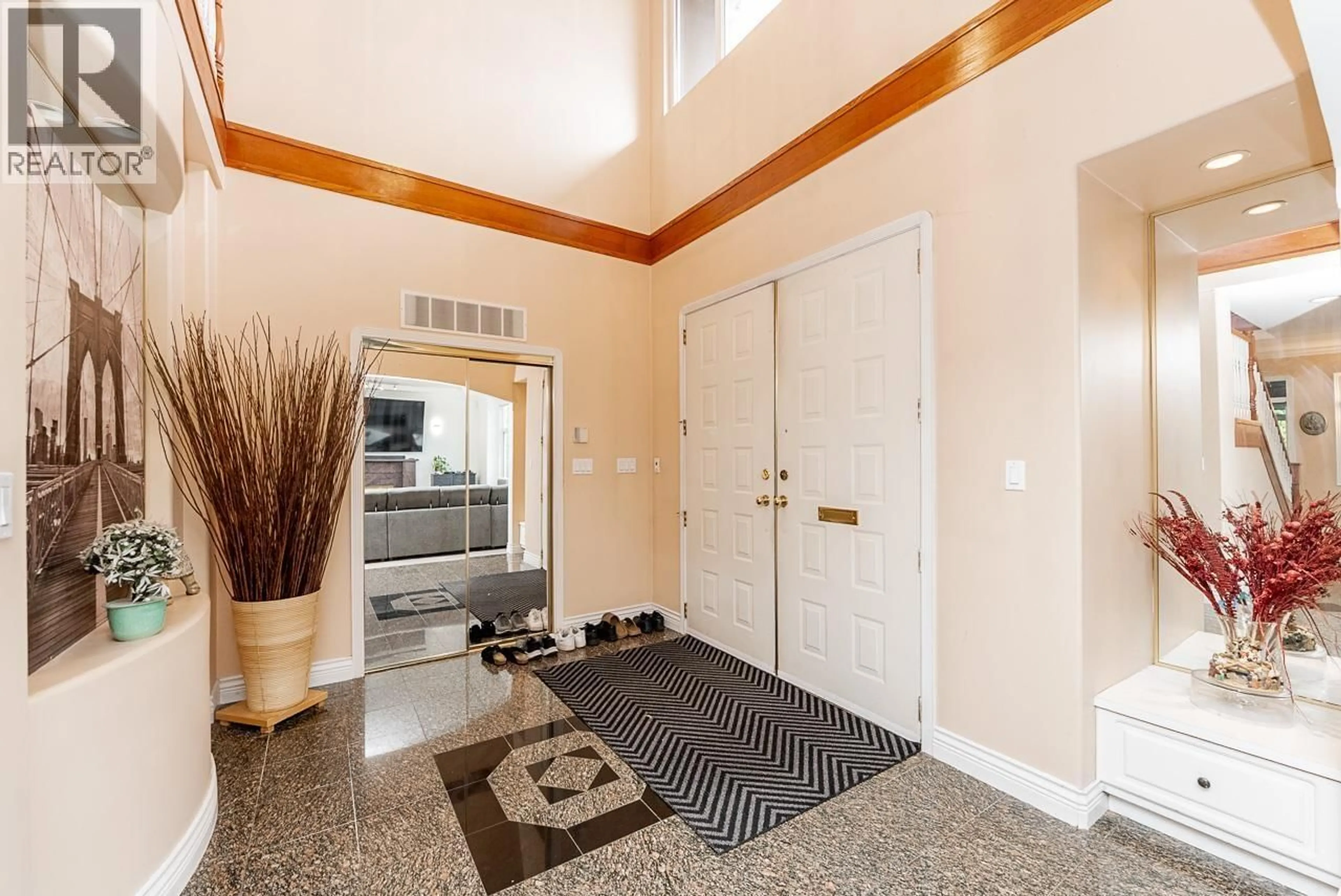 Indoor entryway for 11880 AZTEC STREET, Richmond British Columbia V6X1H8