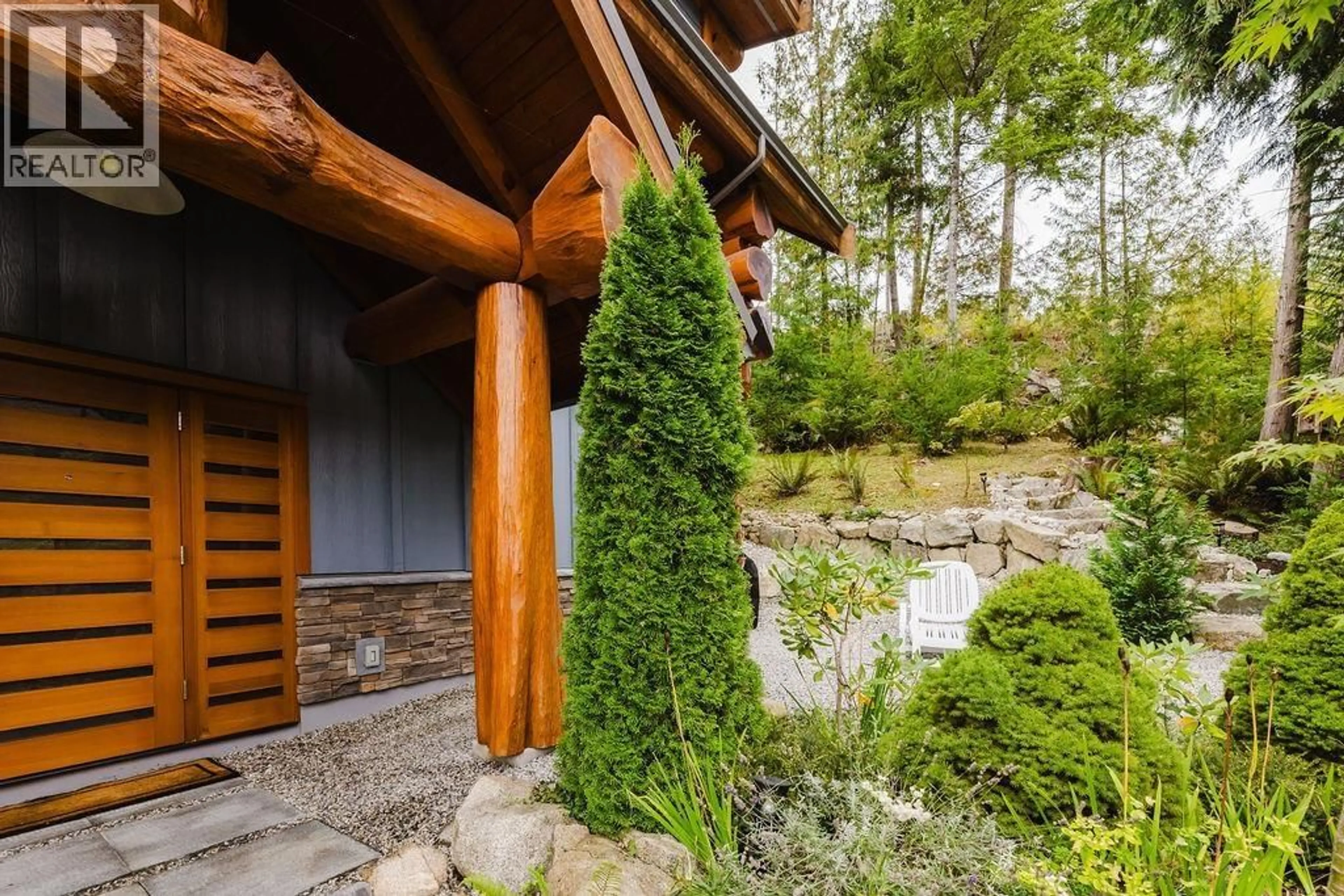 Patio, water/lake/river/ocean view for 5895 SKOOKUMCHUK ROAD, Sechelt British Columbia V7Z0E1