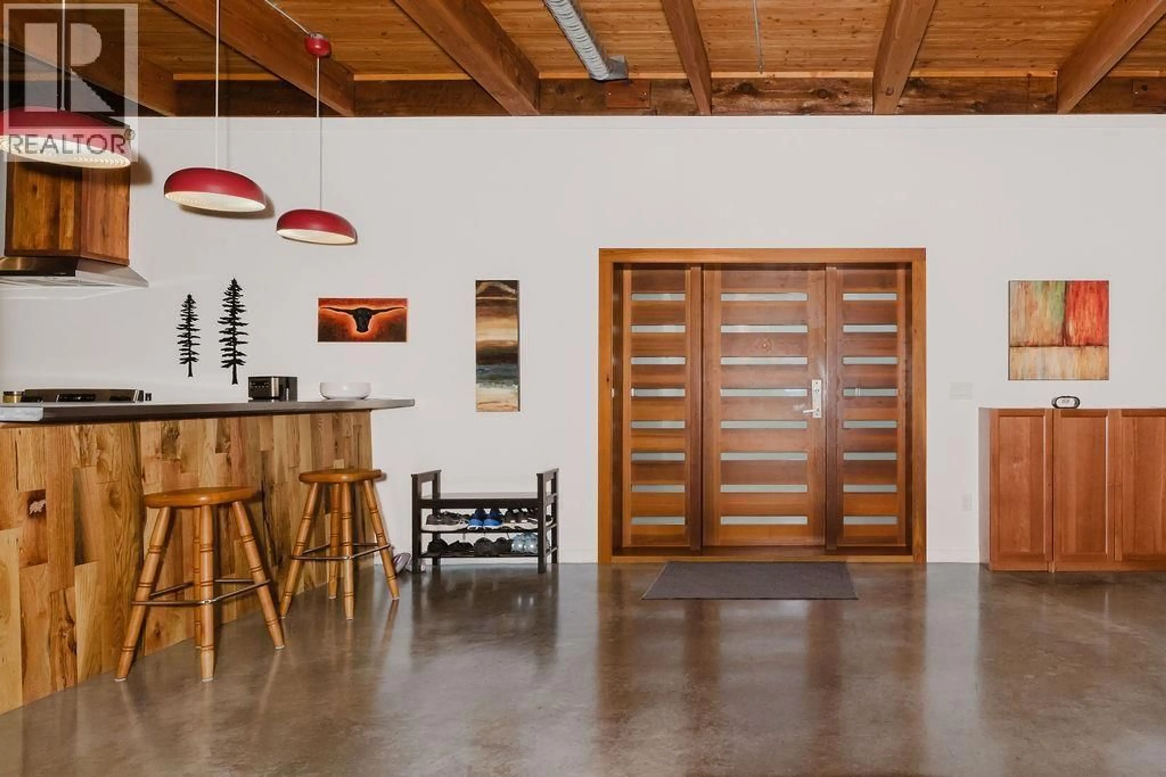 Indoor entryway for 5895 SKOOKUMCHUK ROAD, Sechelt British Columbia V7Z0E1