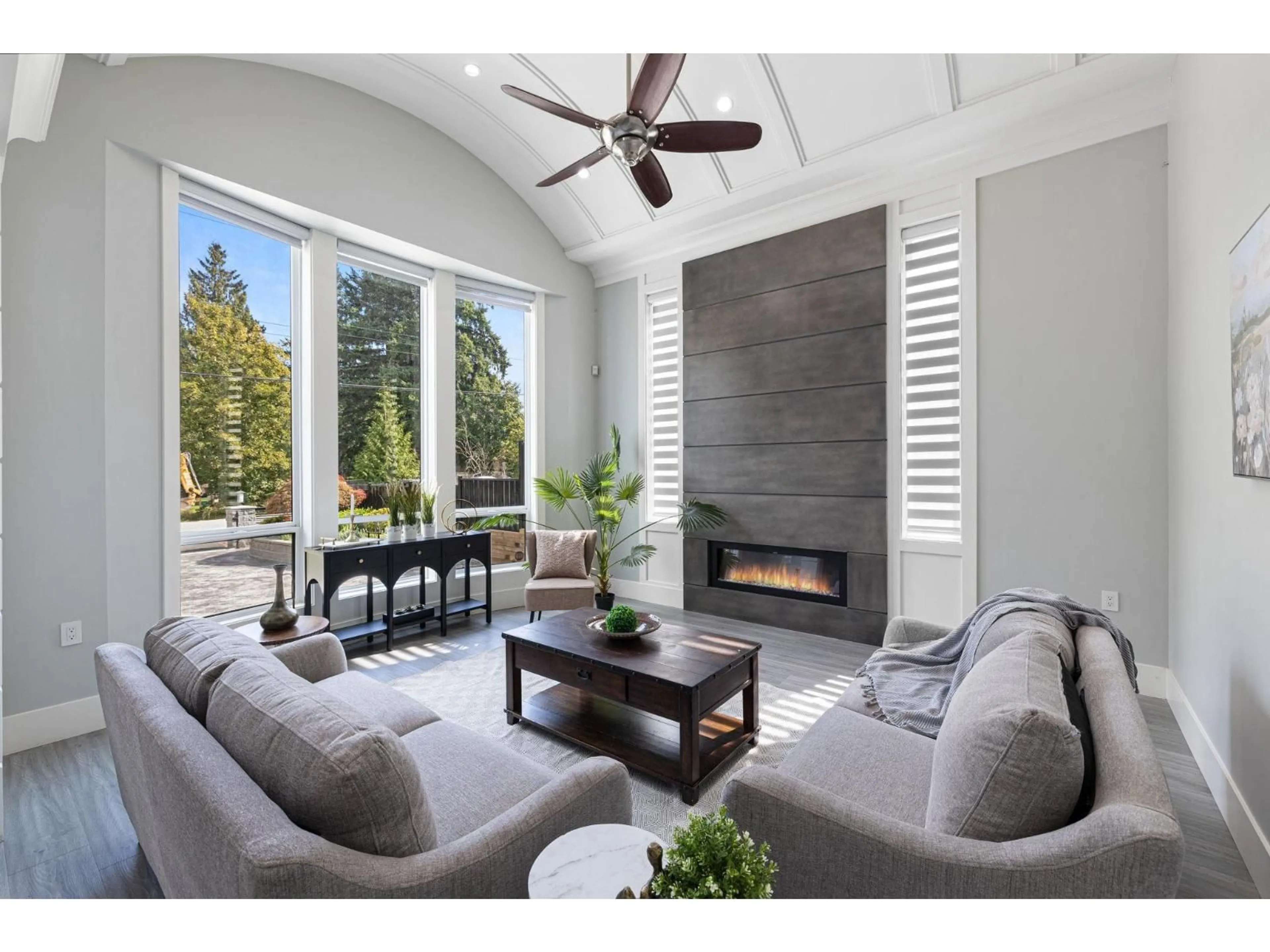 Living room with furniture, unknown for 7699 148, Surrey British Columbia V3S3E9