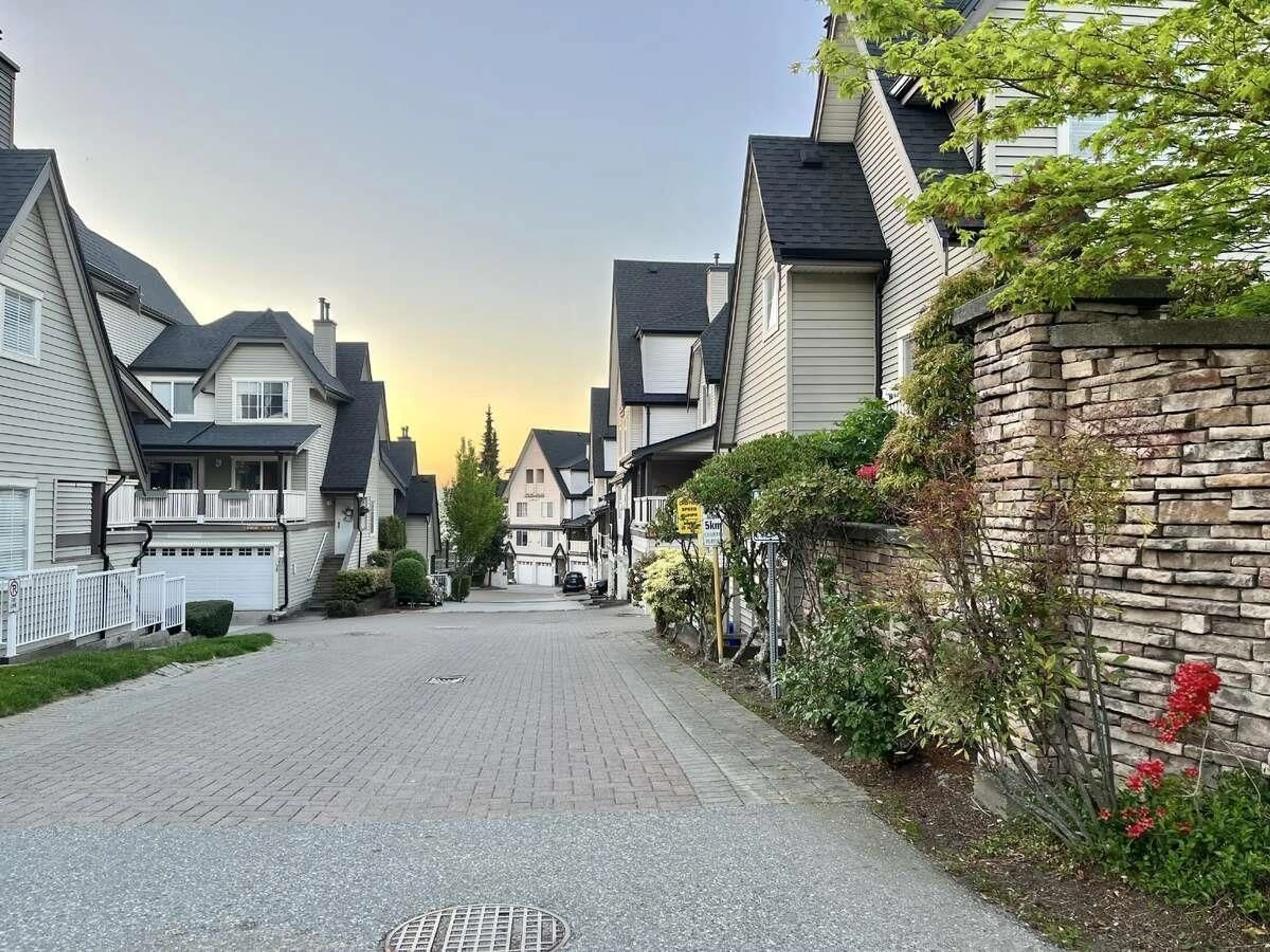 Patio, street for 5 - 15355 26, Surrey British Columbia V4P1C4