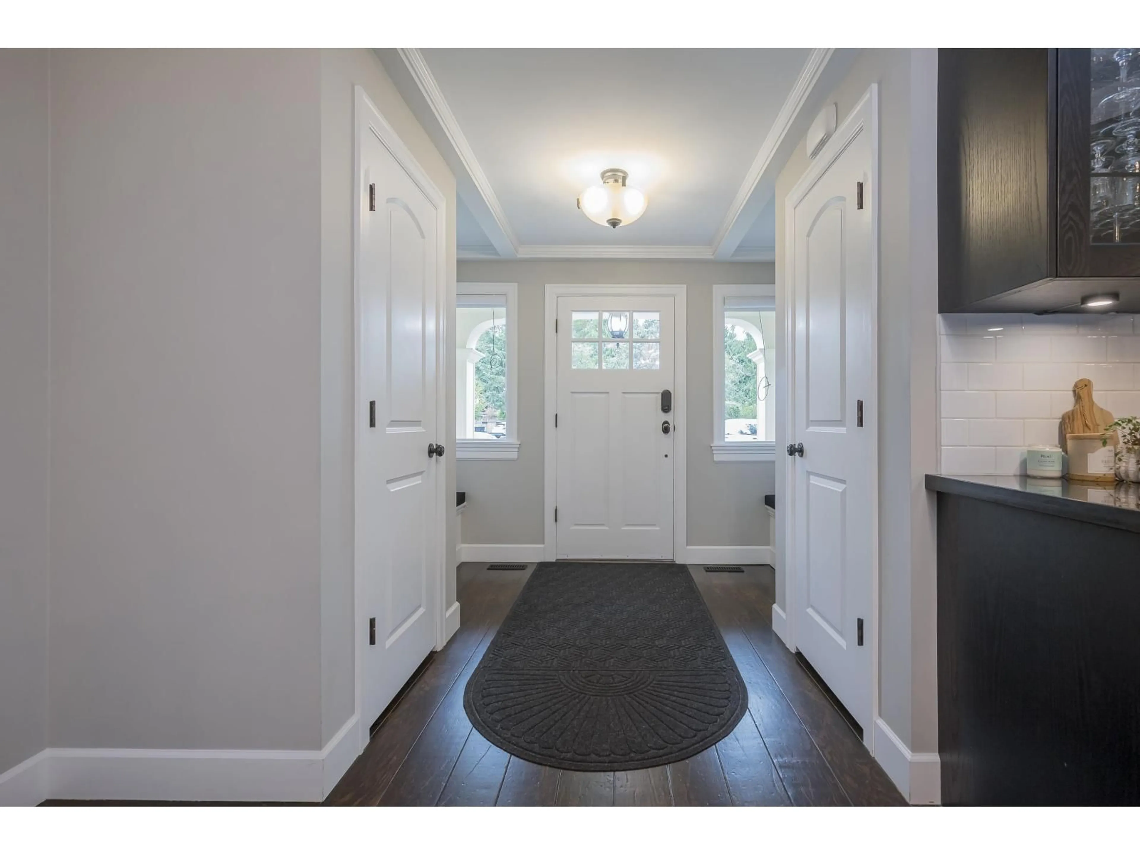 Indoor entryway for 20271 49, Langley British Columbia V3A6W9