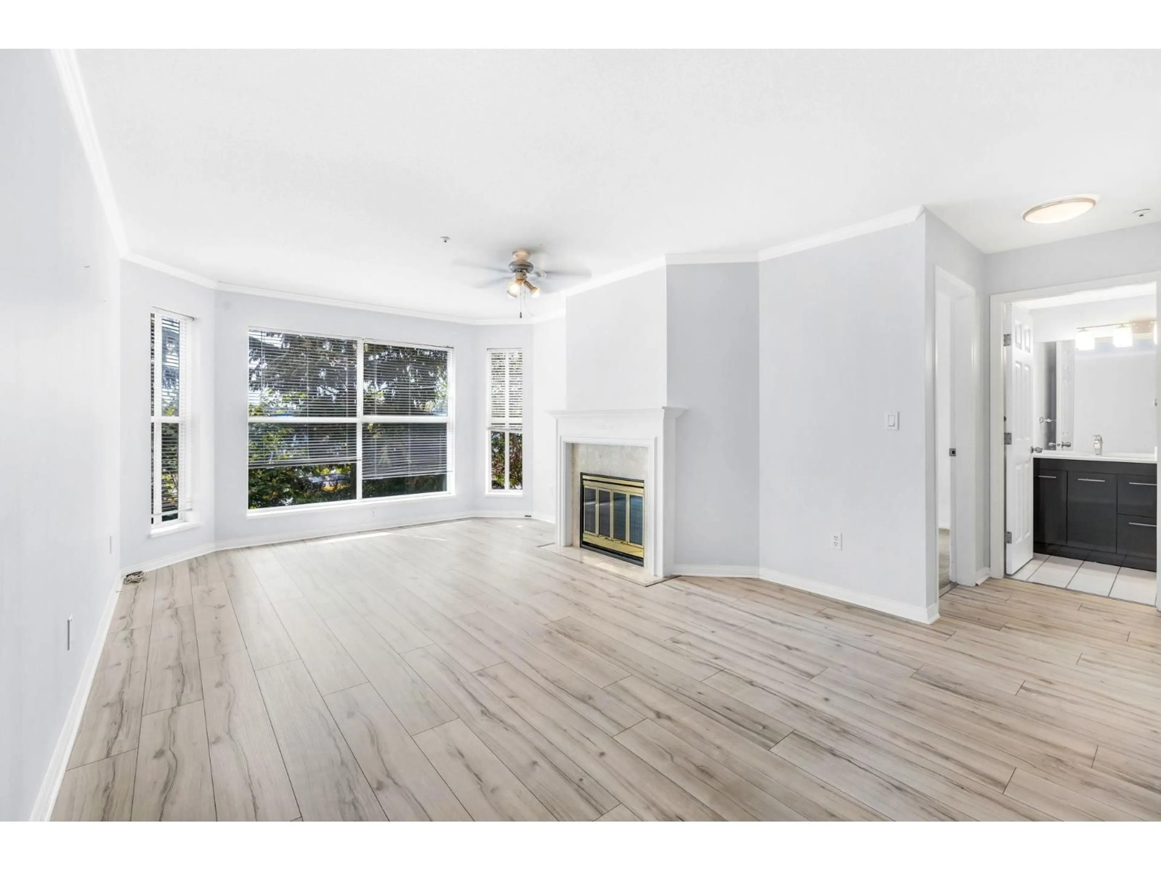 A pic of a room for 212 - 7151 121, Surrey British Columbia V3W0E7