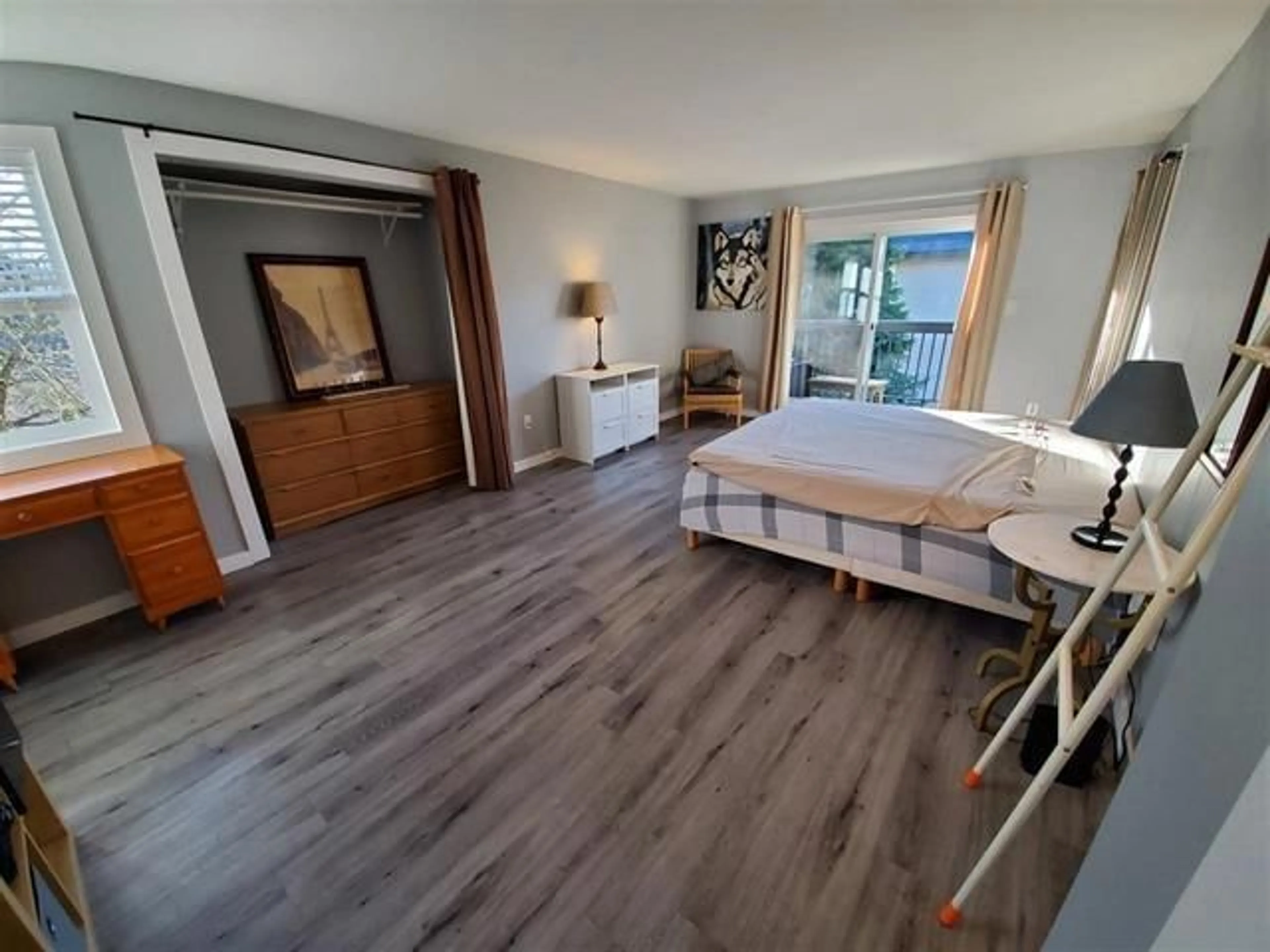 A pic of a room for 210 - 33850 FERN, Abbotsford British Columbia V2S6C3