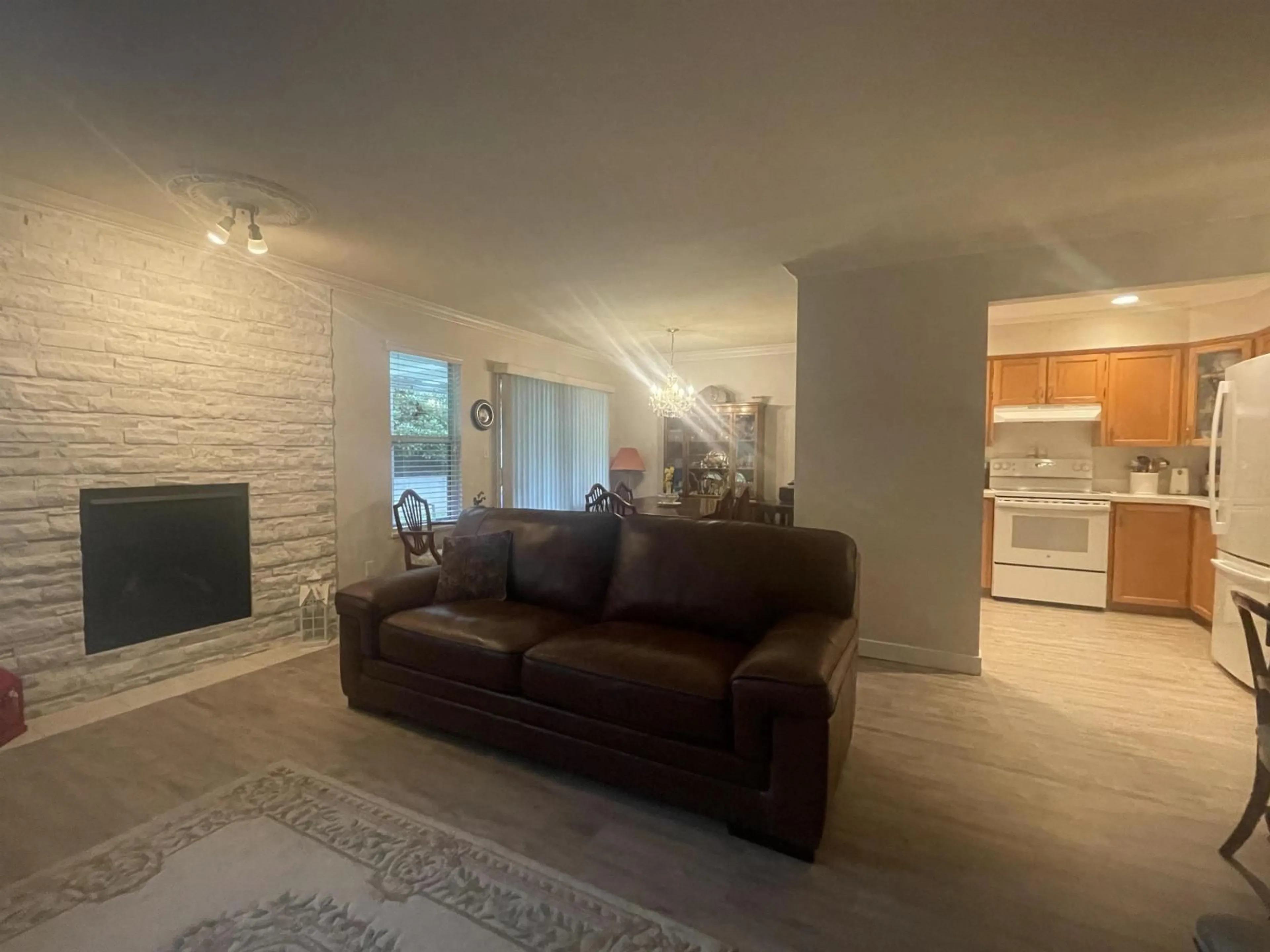 Living room with furniture, unknown for 18 - 32861 SHIKAZE, Mission British Columbia V2V6M6