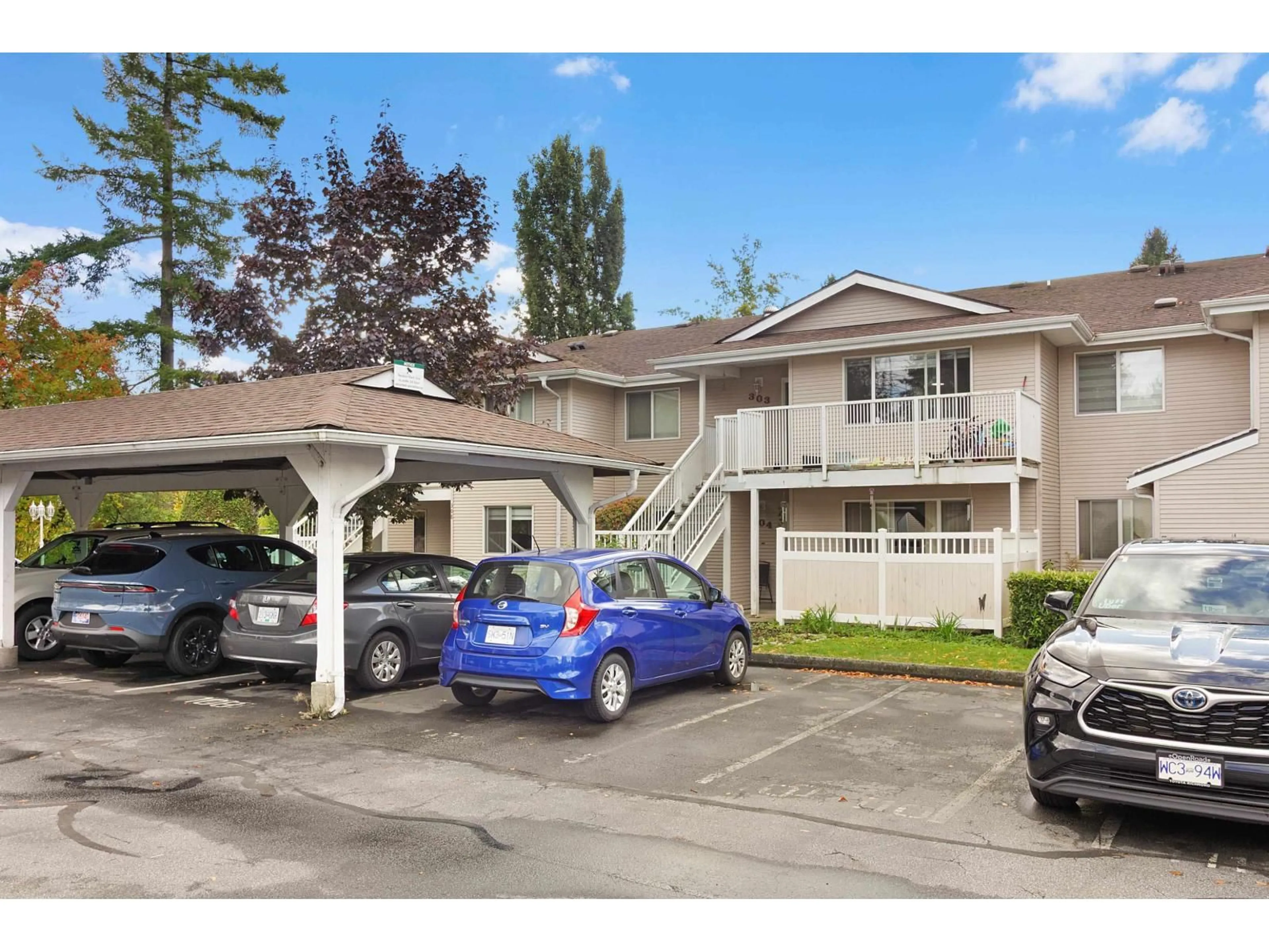 Unknown for 303 - 13955 72, Surrey British Columbia V3W2P6