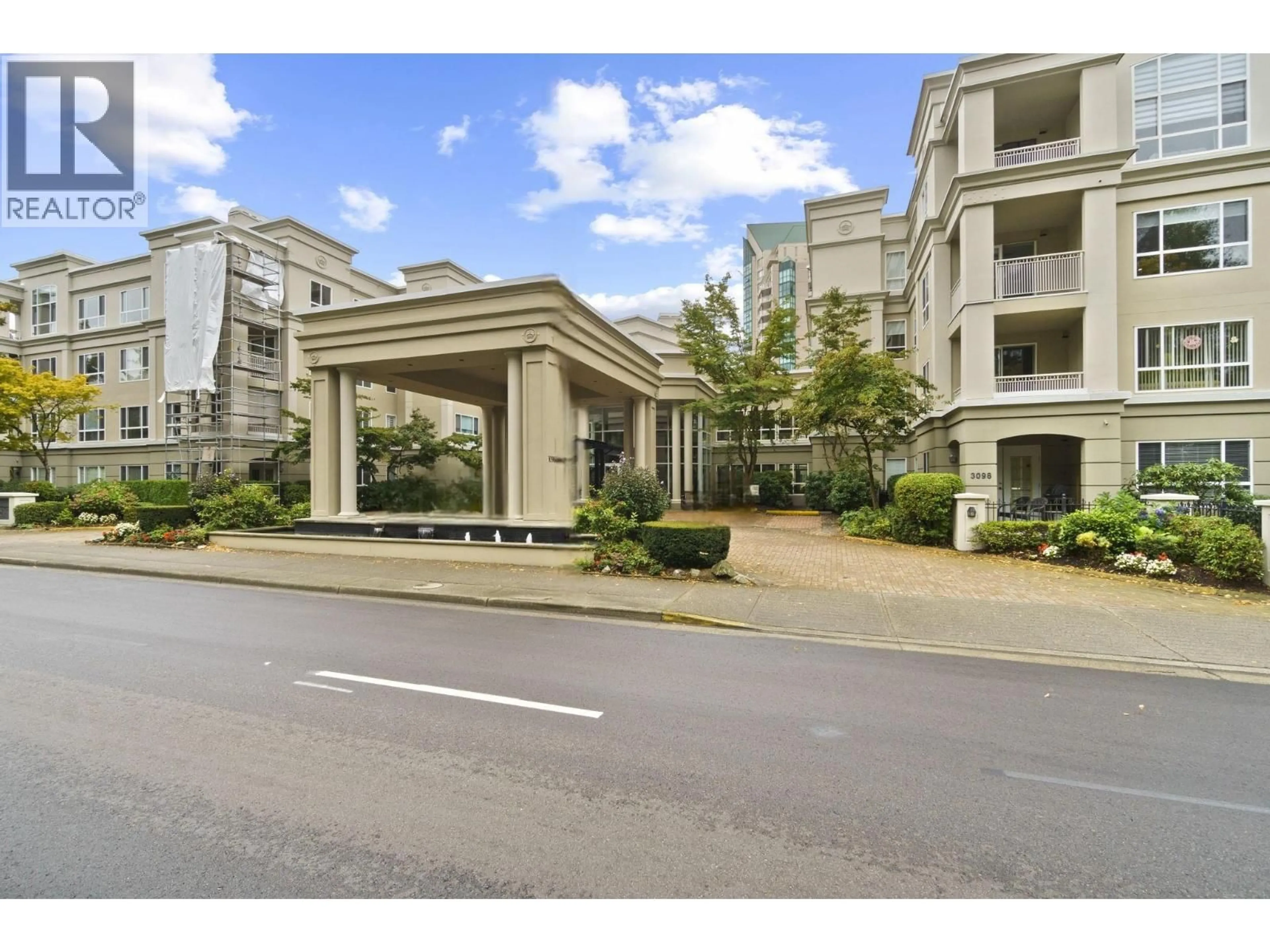 Unknown for 130 - 3098 GUILDFORD WAY, Coquitlam British Columbia V3B7W8