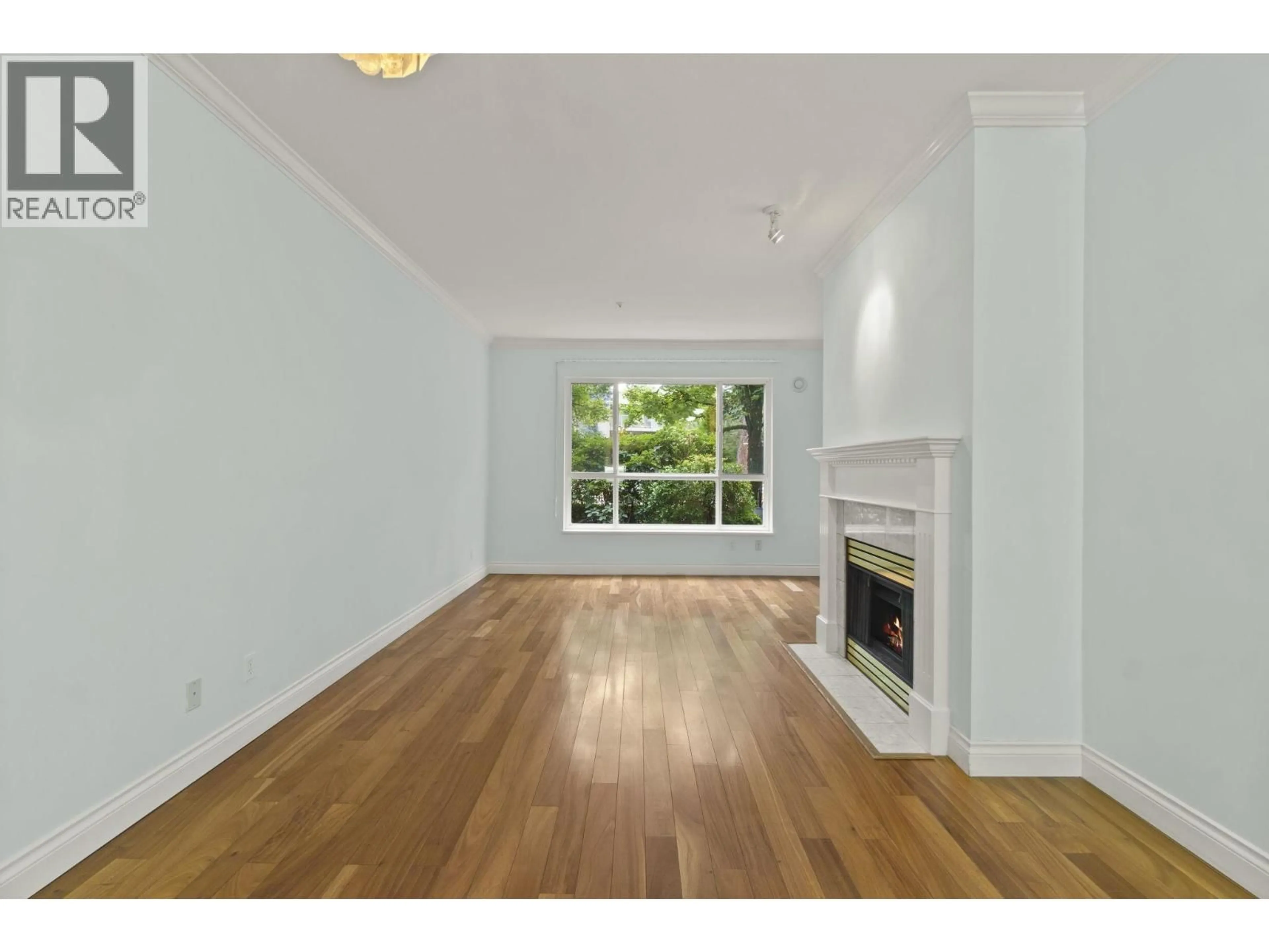 A pic of a room for 130 - 3098 GUILDFORD WAY, Coquitlam British Columbia V3B7W8