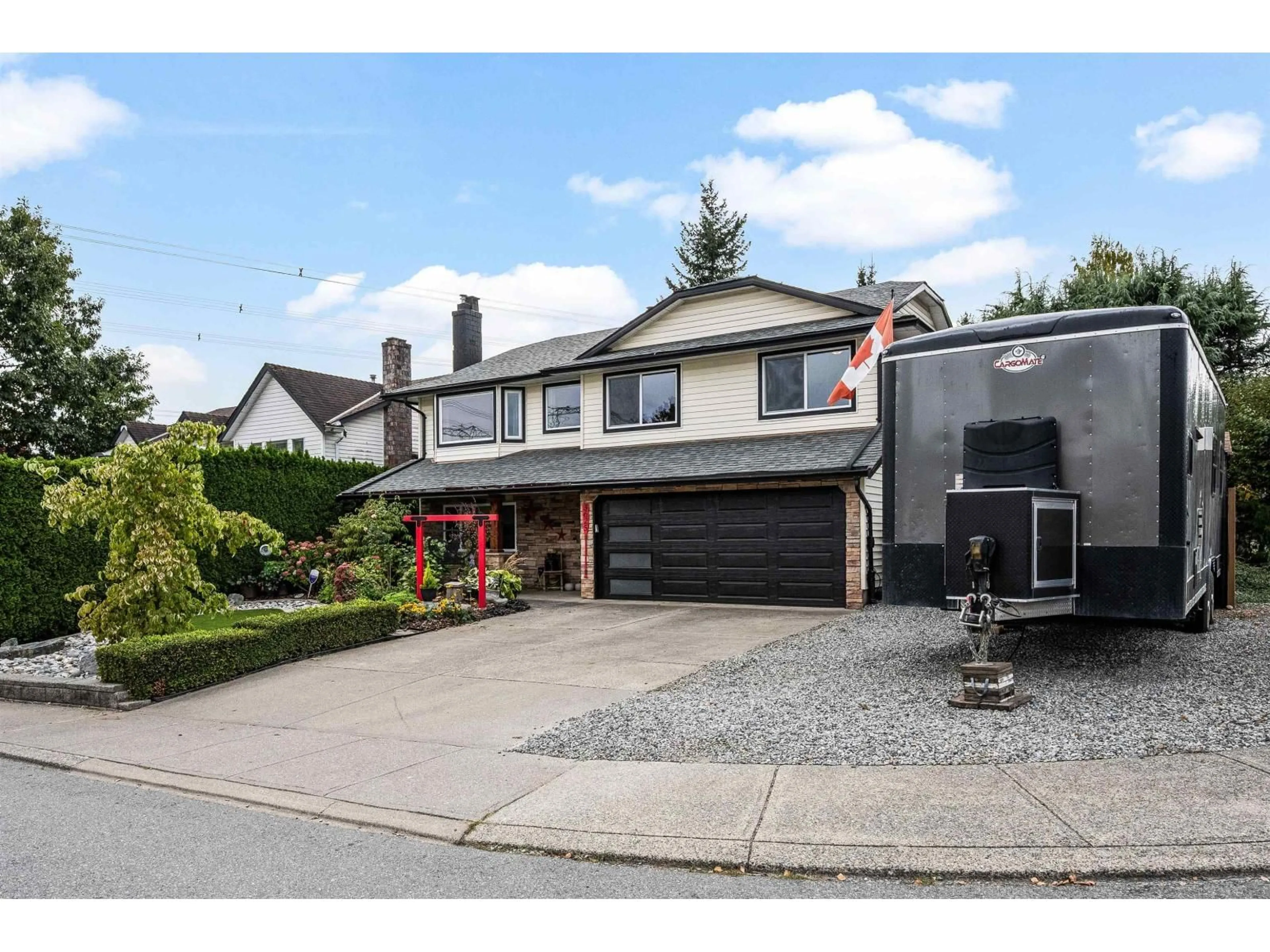 Home with vinyl exterior material, street for 3625 QUALICUM, Abbotsford British Columbia V2T5A6