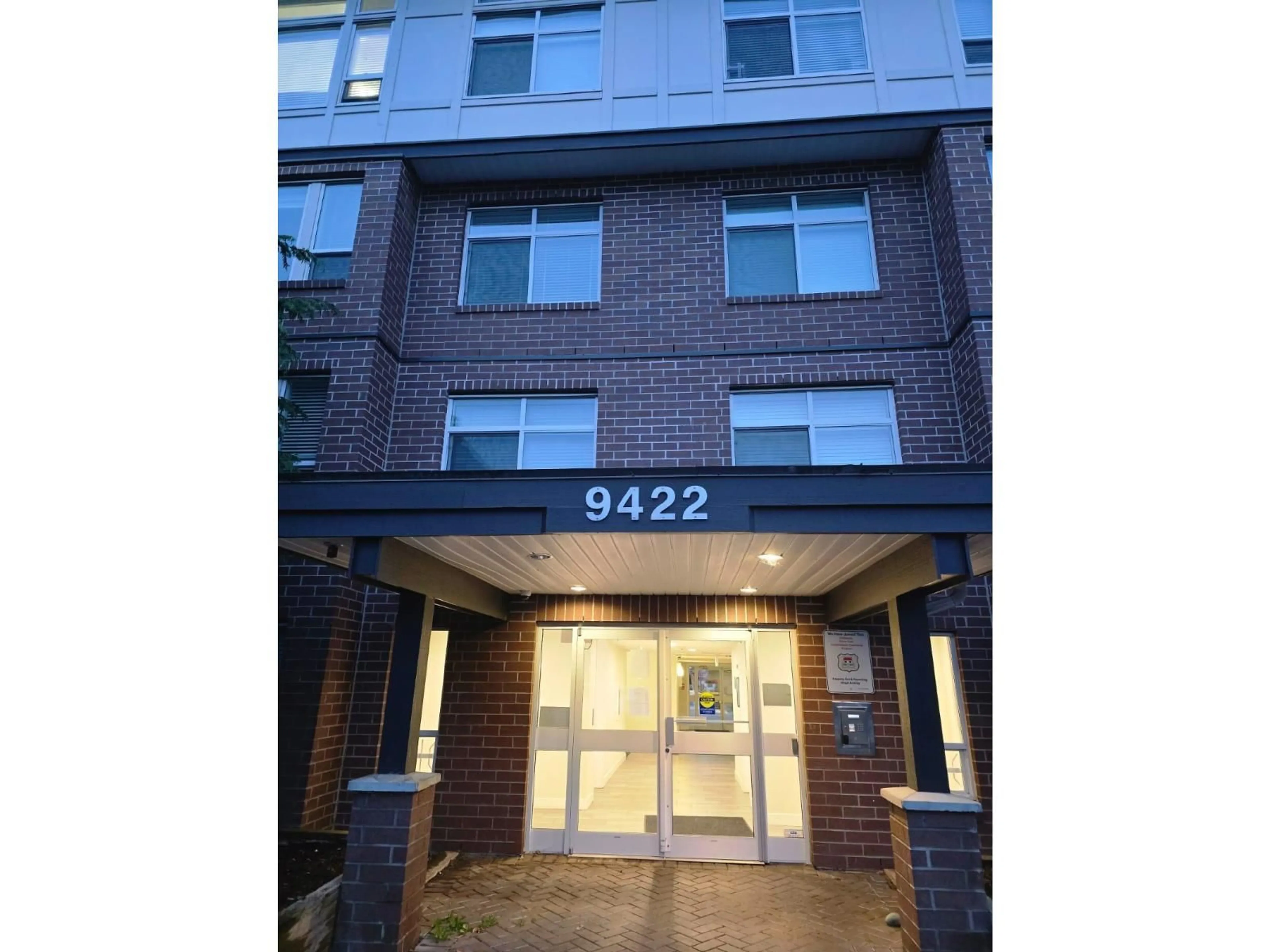 Unknown for 213 - 9422 VICTOR STREET, Chilliwack British Columbia V2P0B8