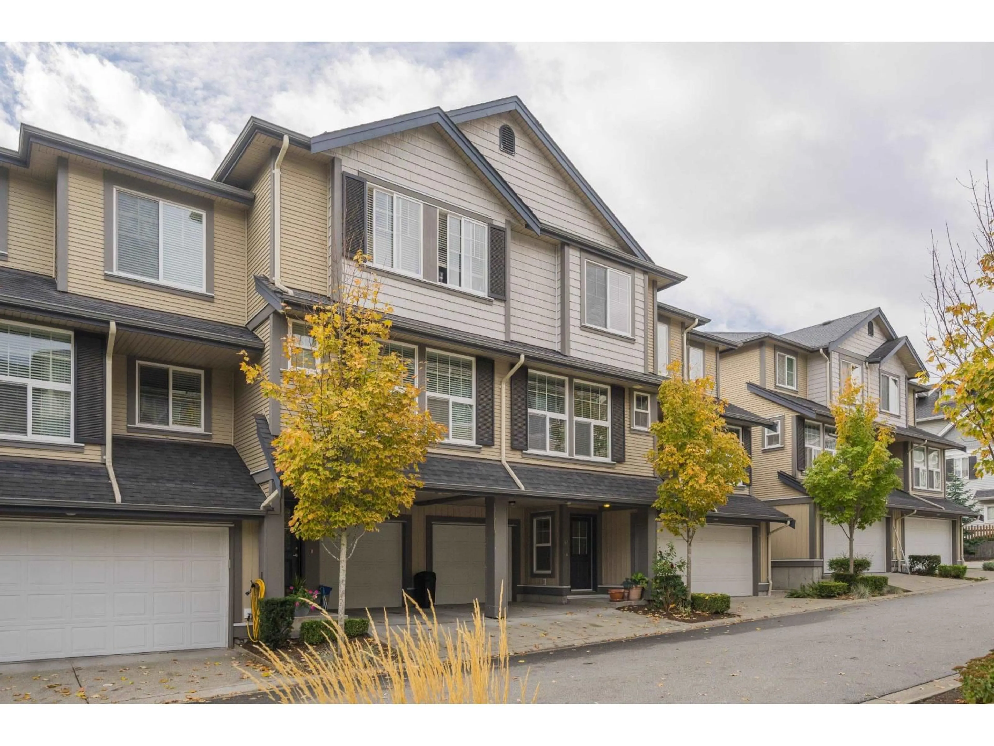 Unknown for 61 - 20831 70, Langley British Columbia V2Y0H1