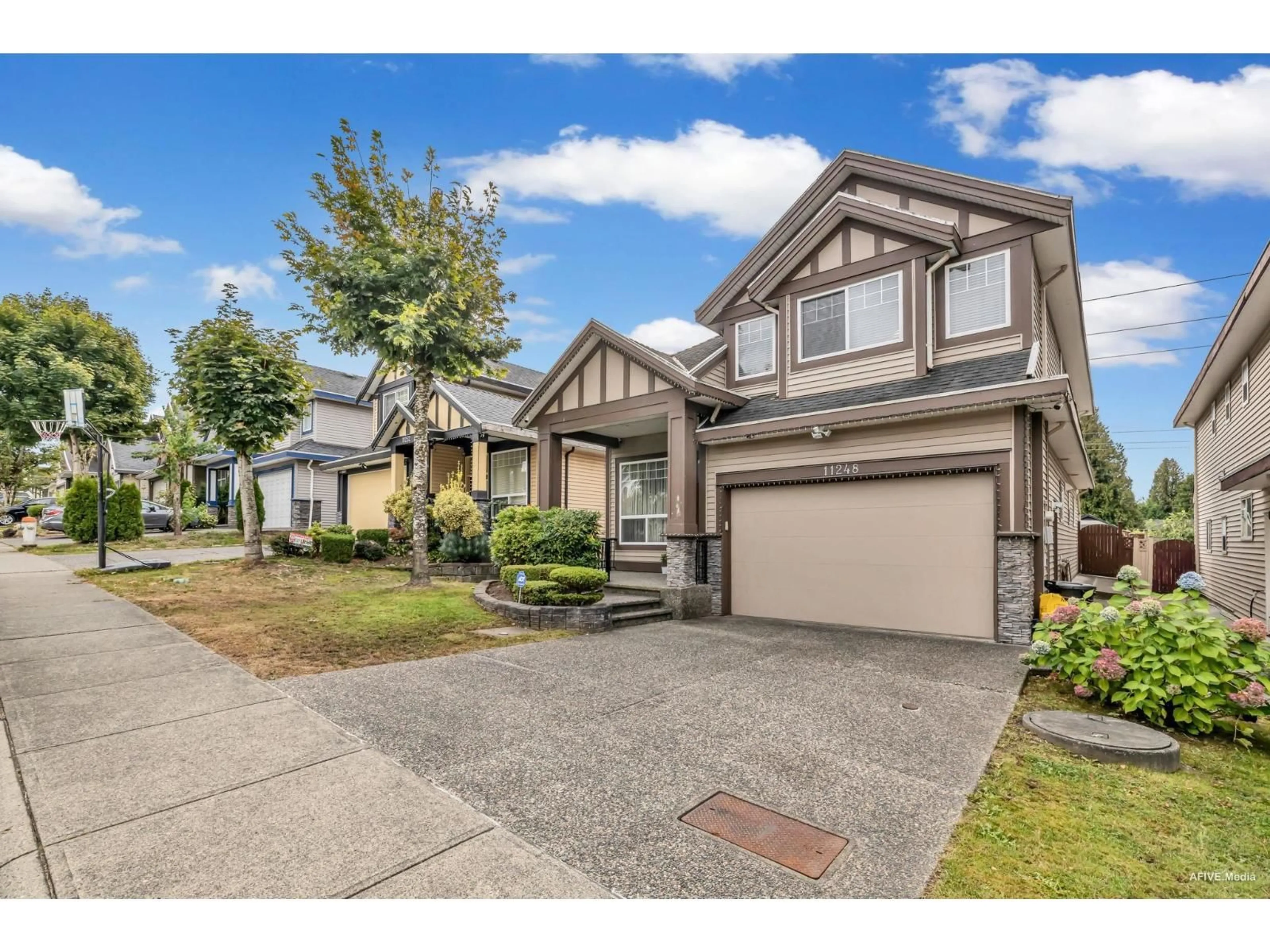 Home with vinyl exterior material, street for 11248 87A, Delta British Columbia V4C3A6