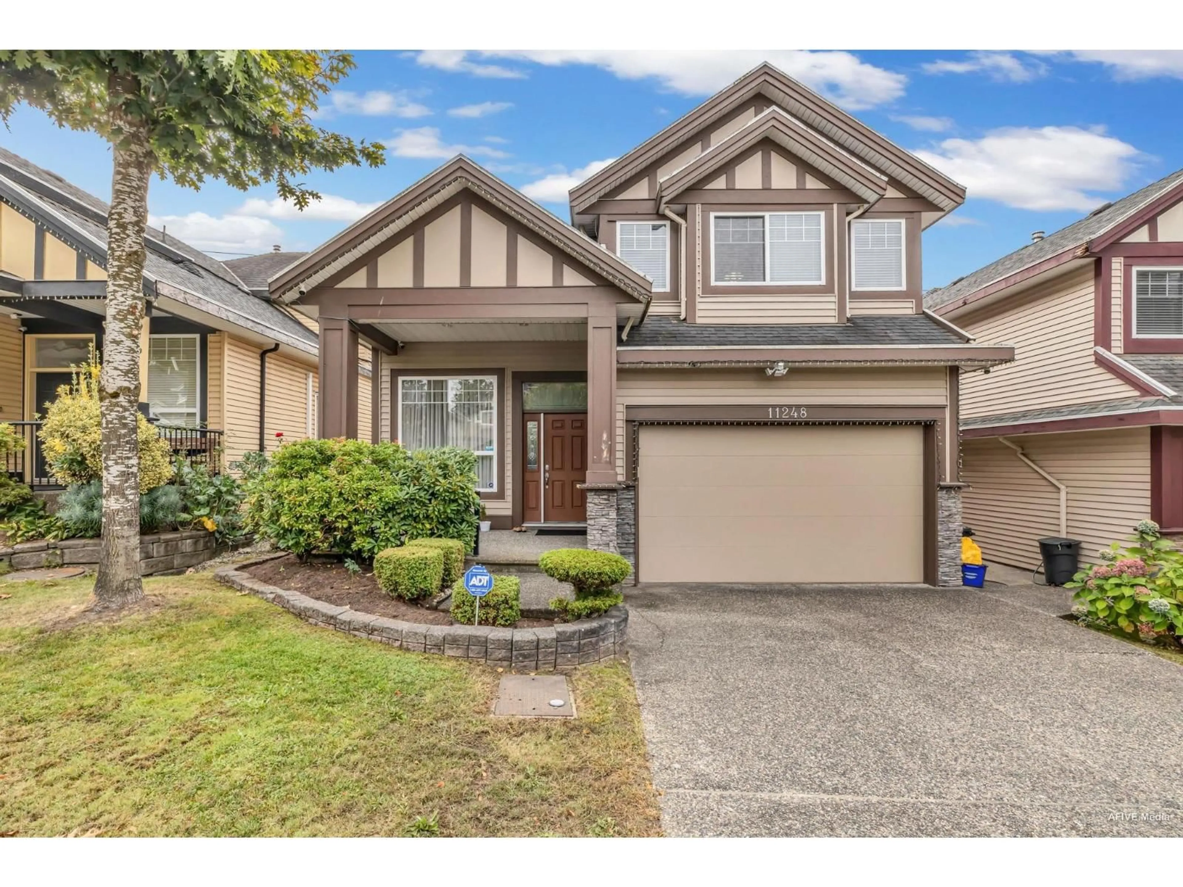 Home with vinyl exterior material, street for 11248 87A, Delta British Columbia V4C3A6
