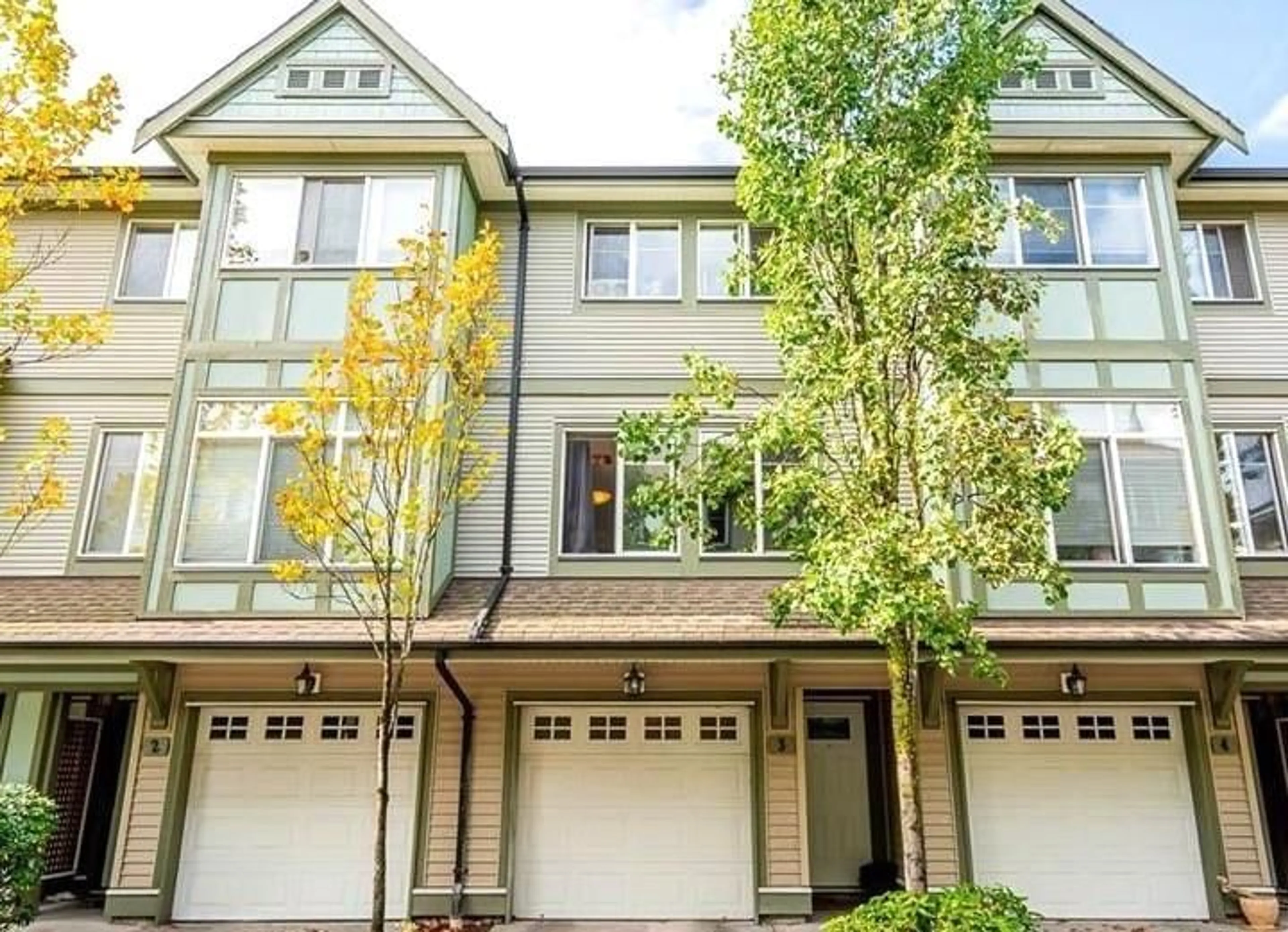 Home with vinyl exterior material, street for 3 - 8726 159, Surrey British Columbia V4N0A8