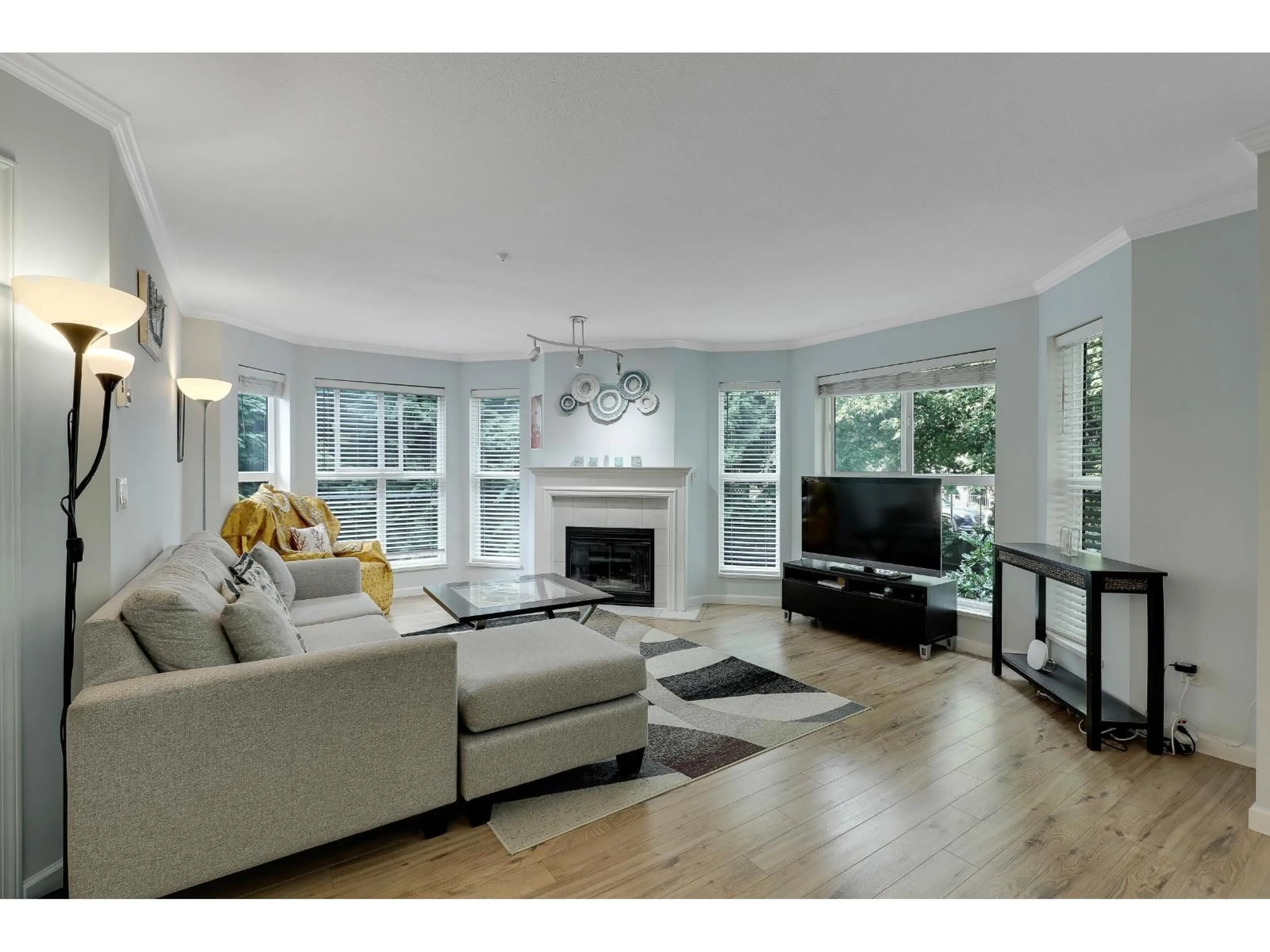 Living room with furniture, unknown for 218 - 12088 66, Surrey British Columbia V3W1Z9