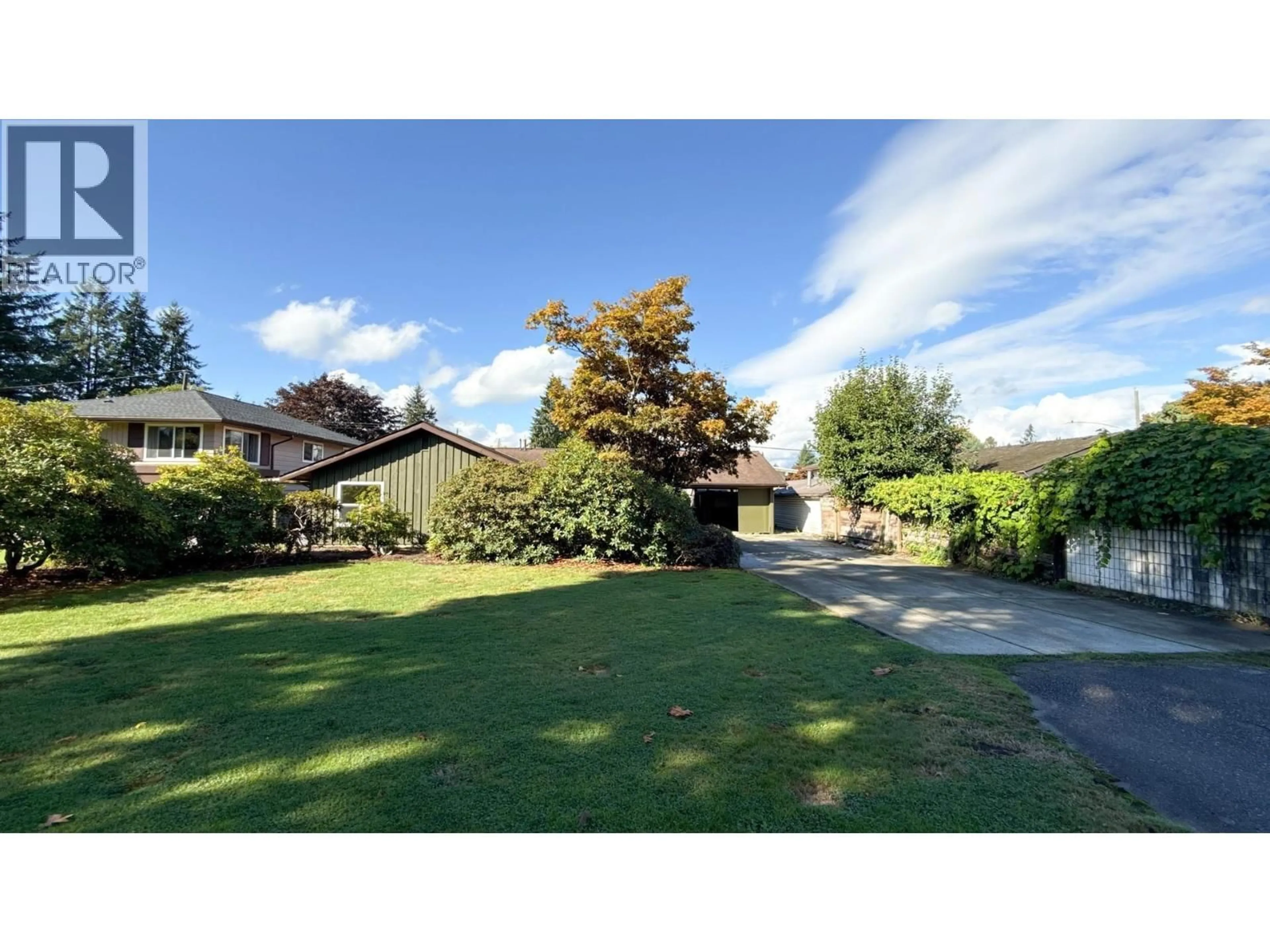 A pic from outside/outdoor area/front of a property/back of a property/a pic from drone, street for 11879 220 STREET, Maple Ridge British Columbia V2X5P9