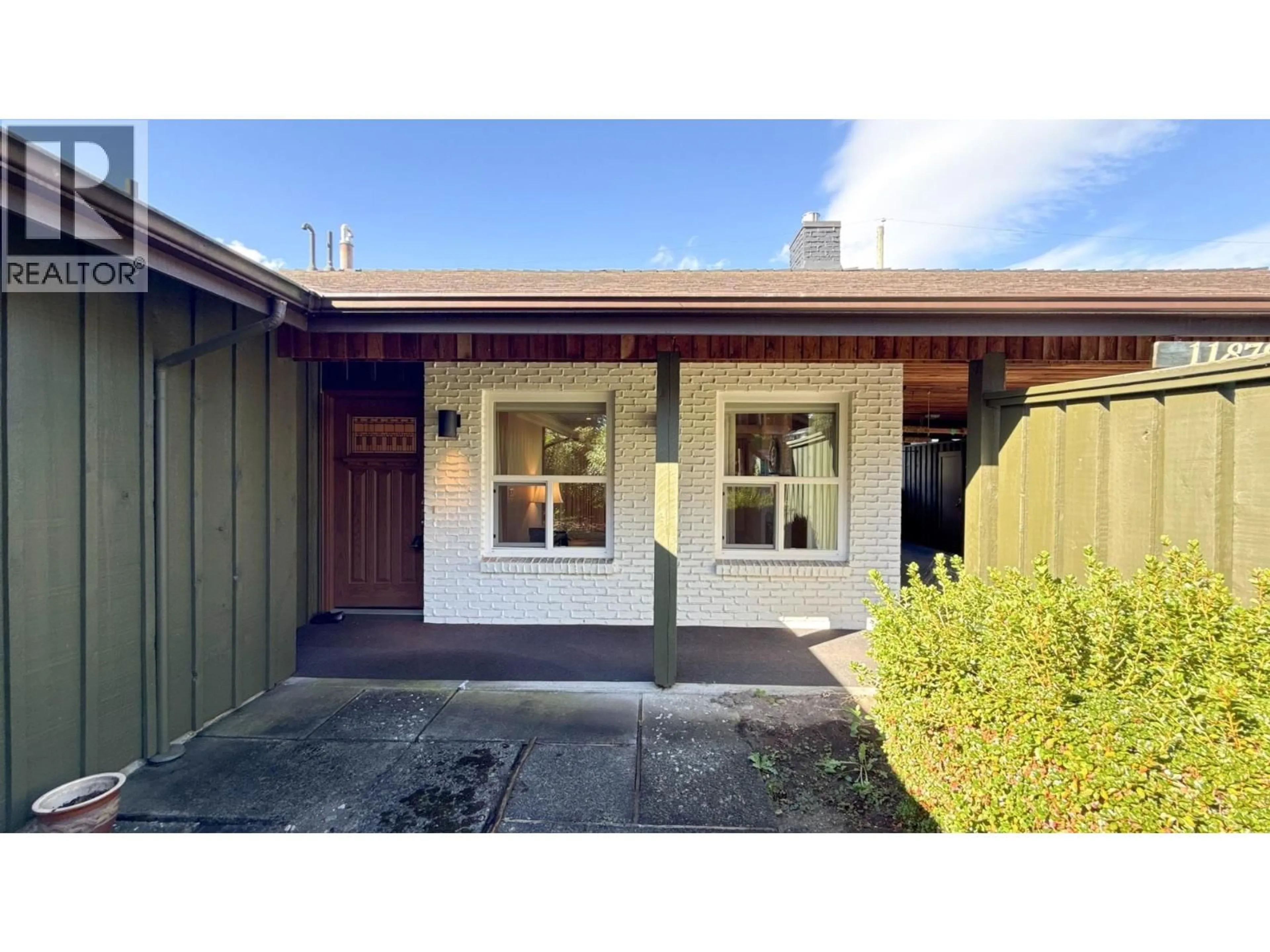 Unknown for 11879 220 STREET, Maple Ridge British Columbia V2X5P9