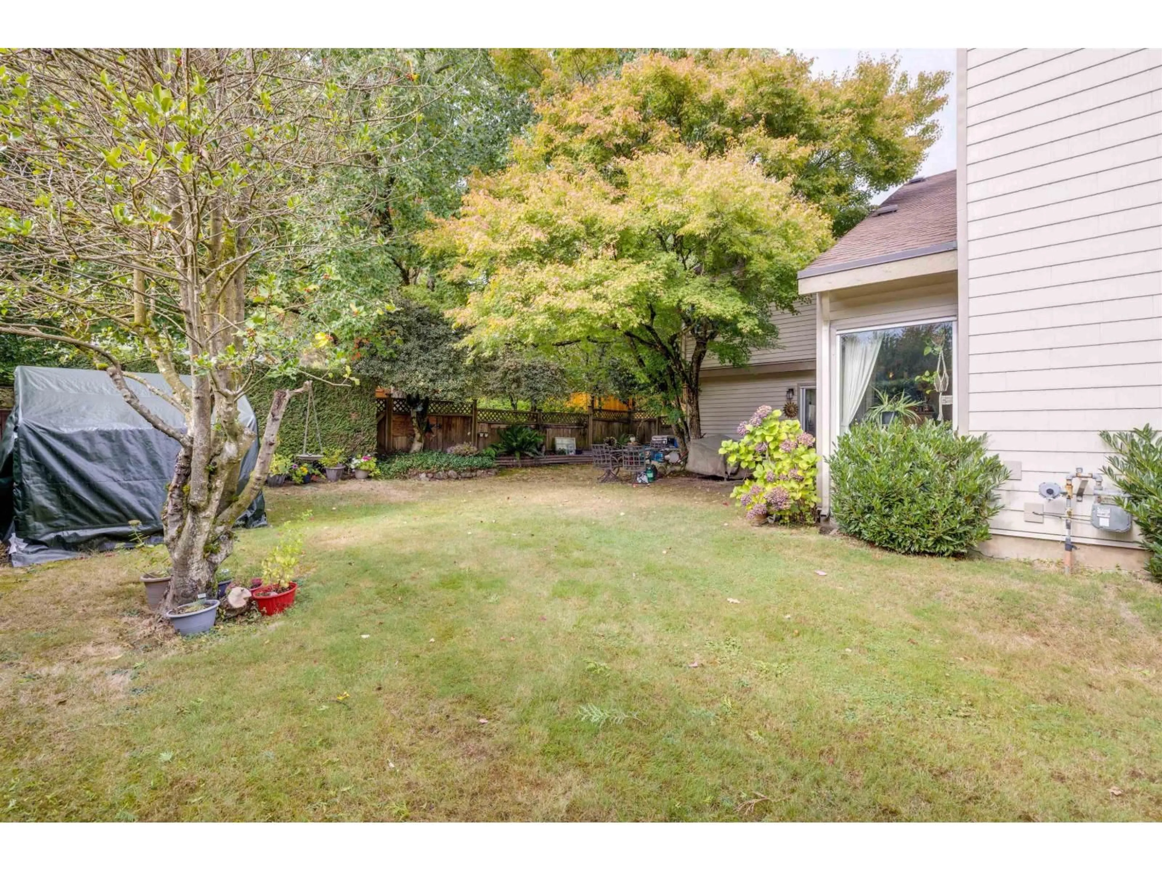 Unknown for 6211 GREENSIDE WEST, Surrey British Columbia V3S5M8