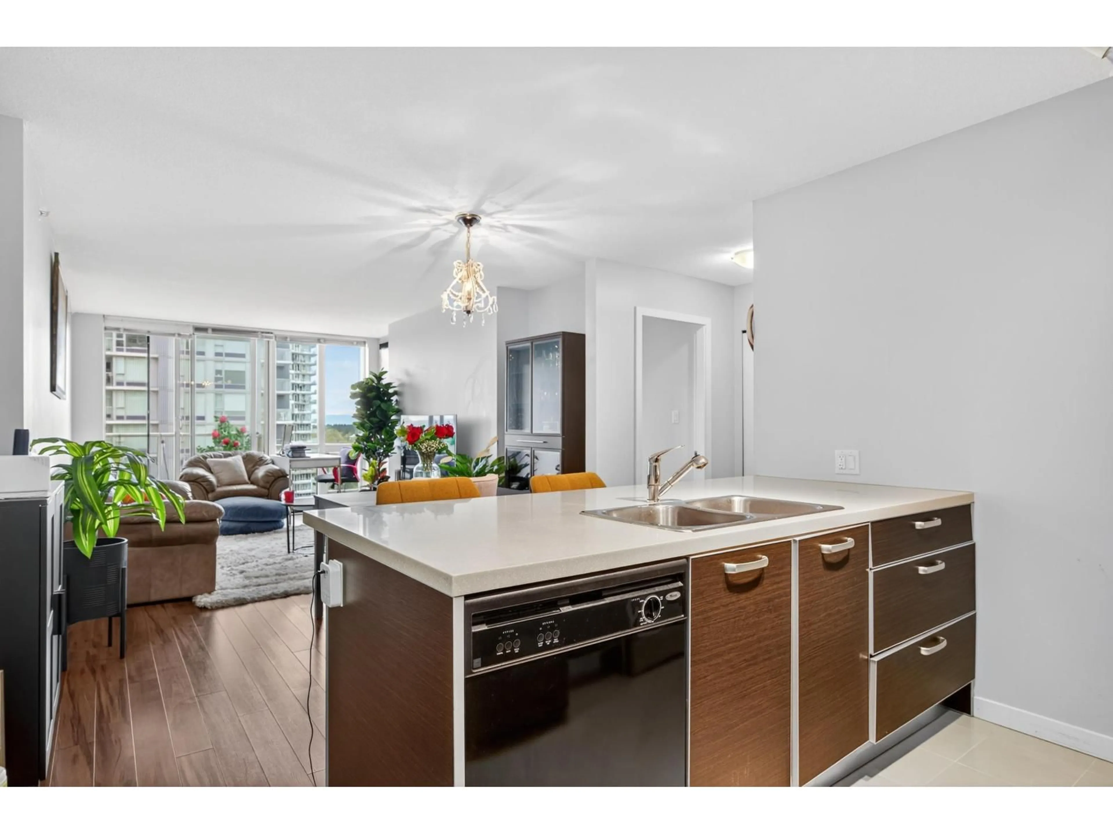 Open concept kitchen, wood/laminate floor for 2309 - 13688 100, Surrey British Columbia V3T0G5