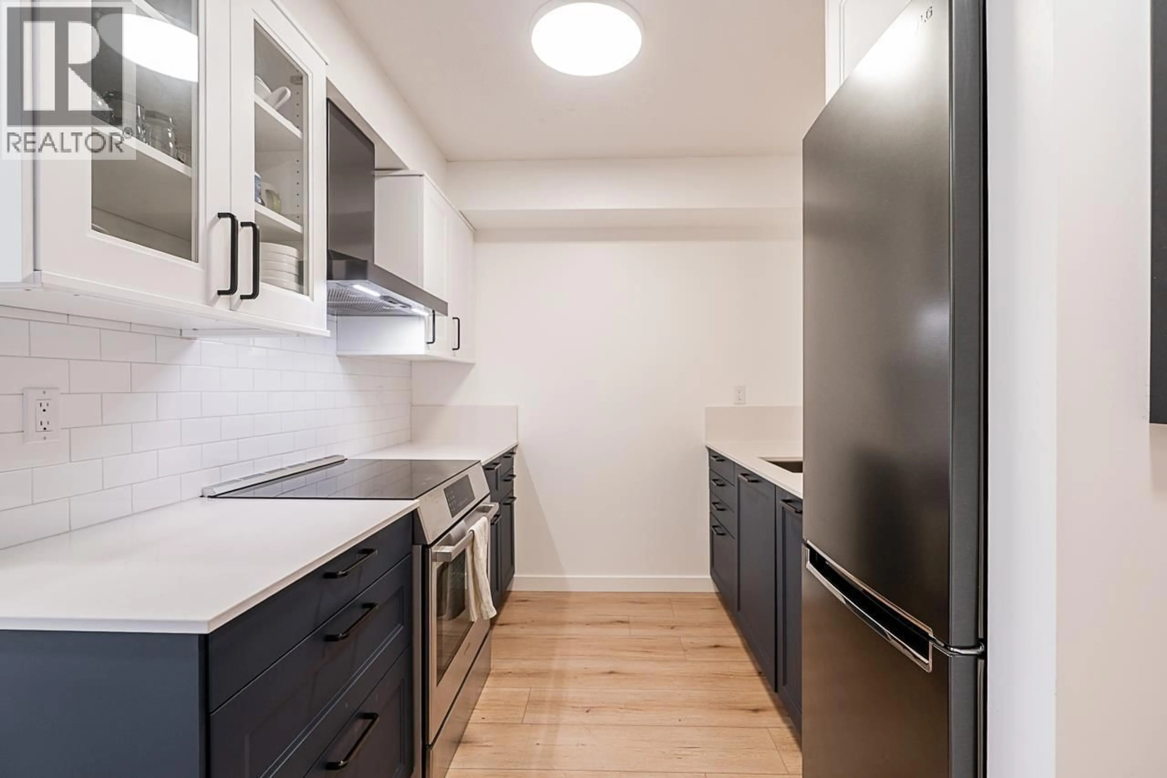 Standard kitchen, unknown for 28 - 250 CASEY STREET, Coquitlam British Columbia V3K6Y4