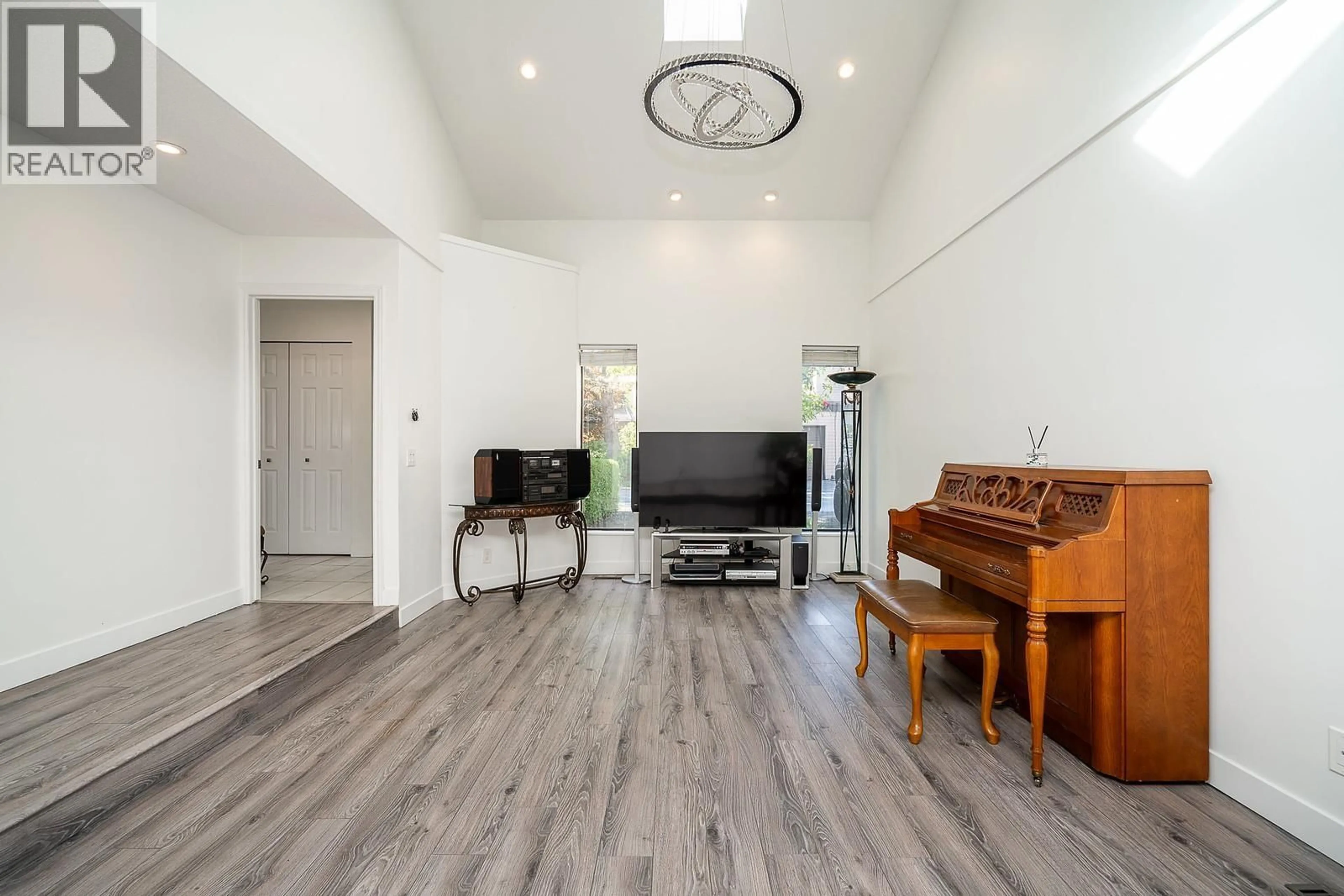 Unknown for 7225 QUATSINO DRIVE, Vancouver British Columbia V5S4C2