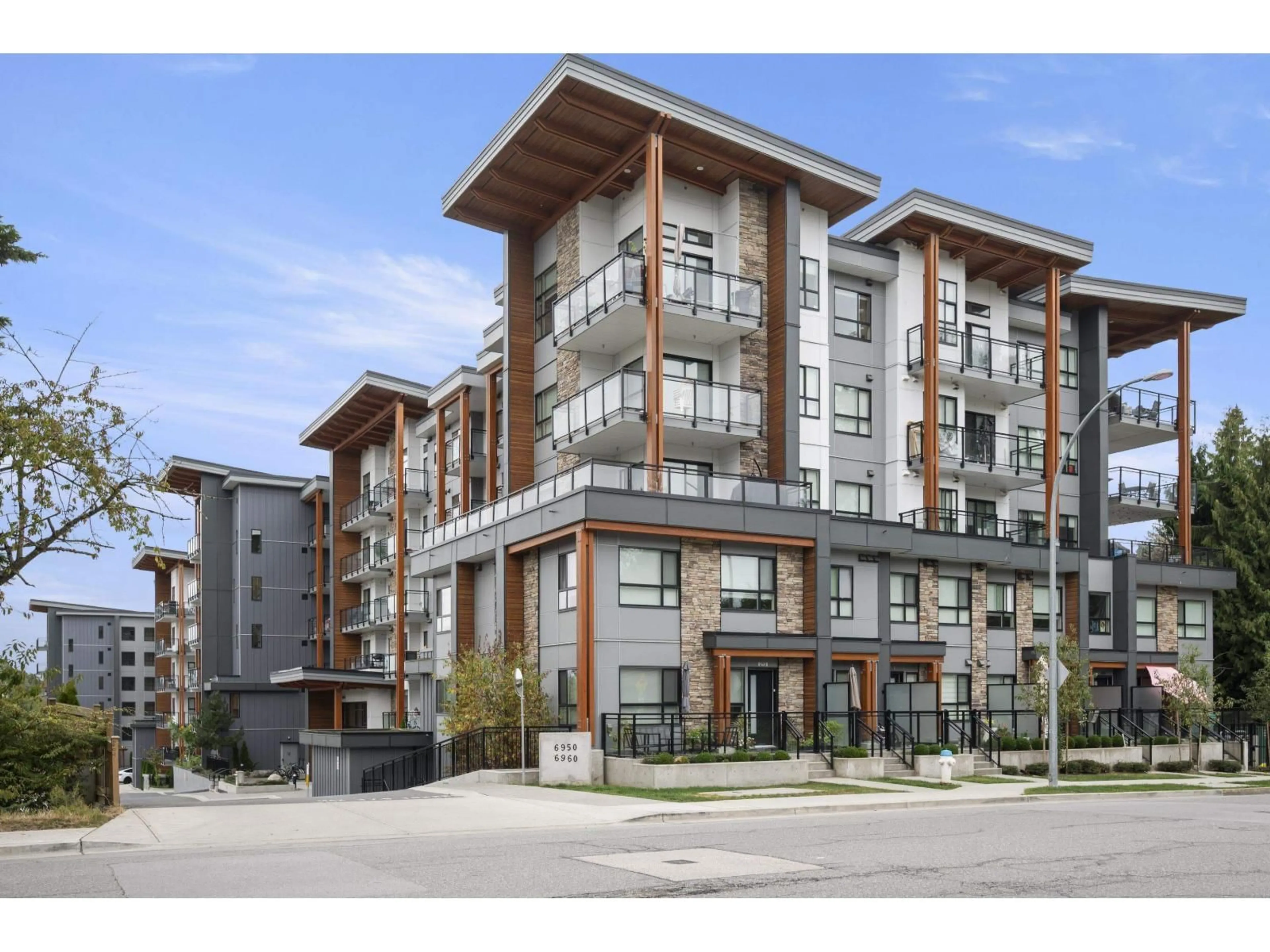 Unknown for 207 - 6950 NICHOLSON, Delta British Columbia V4E0A8