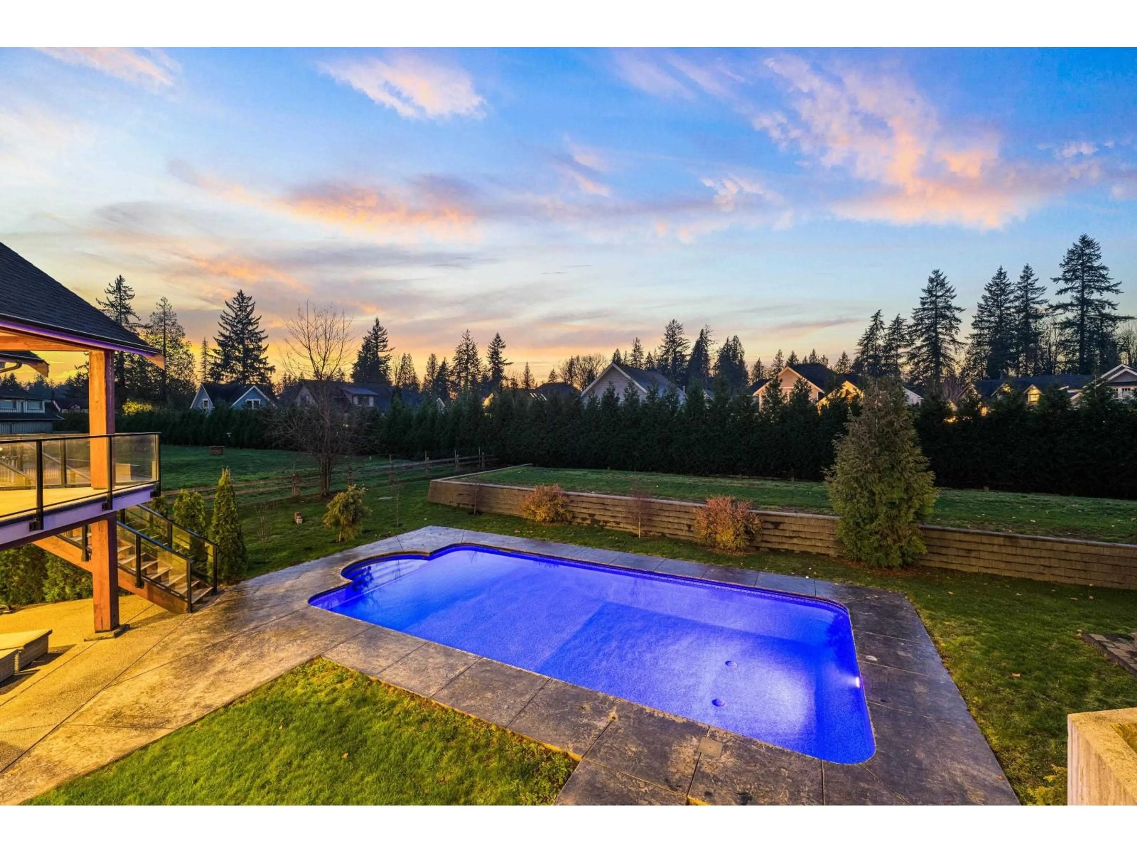 Pool for 4471 248, Langley British Columbia V4W1E1