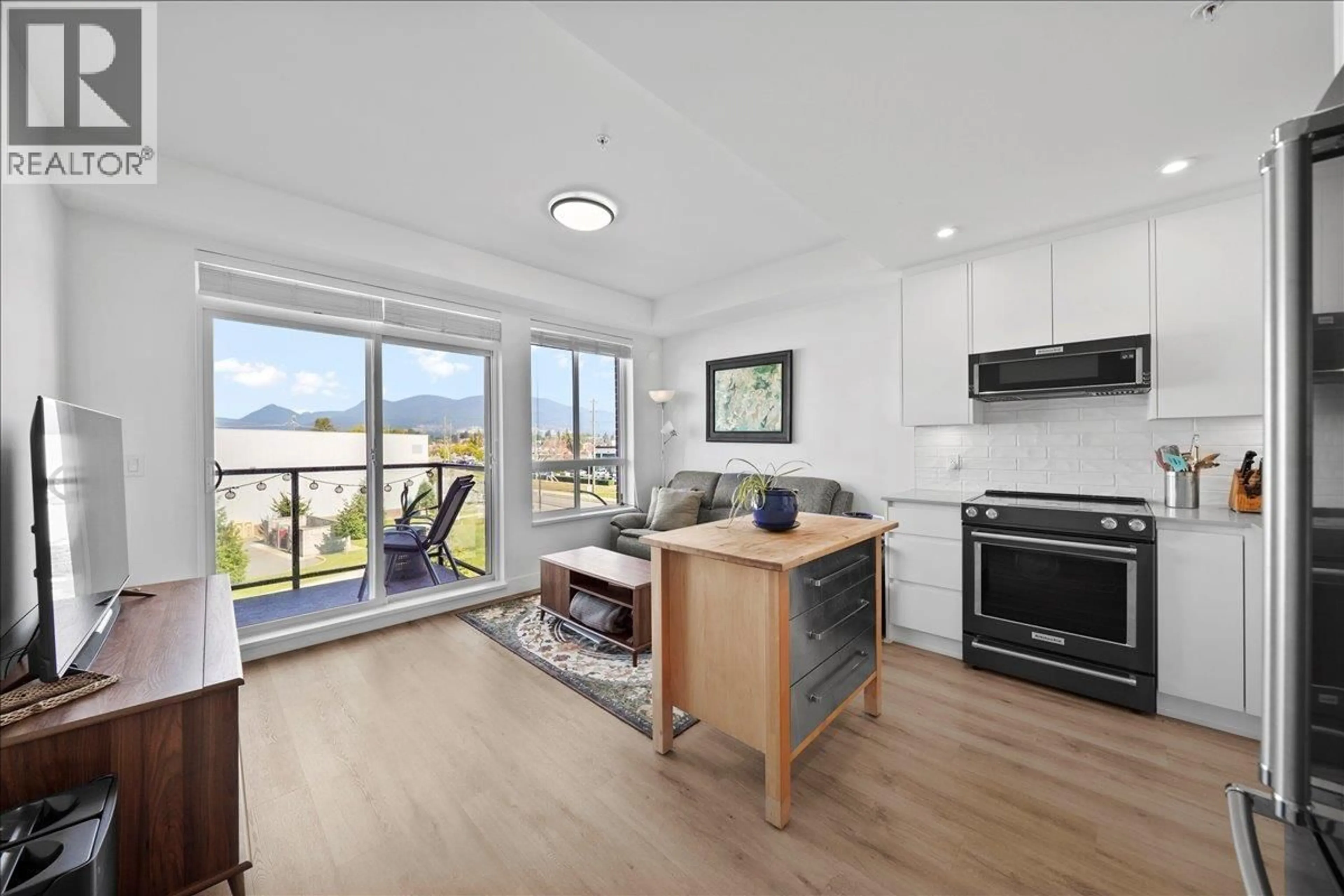 Open concept kitchen, unknown for 2303 - 2180 KELLY AVENUE, Port Coquitlam British Columbia V3C0S5